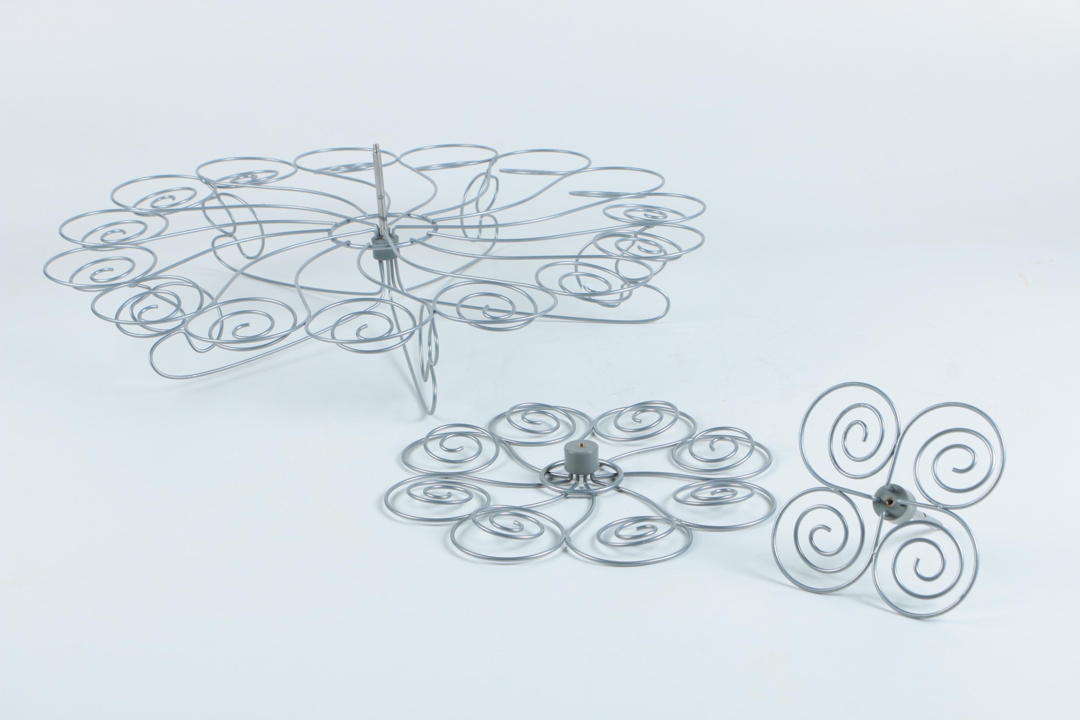 Spiral Wire Cupcake Stands