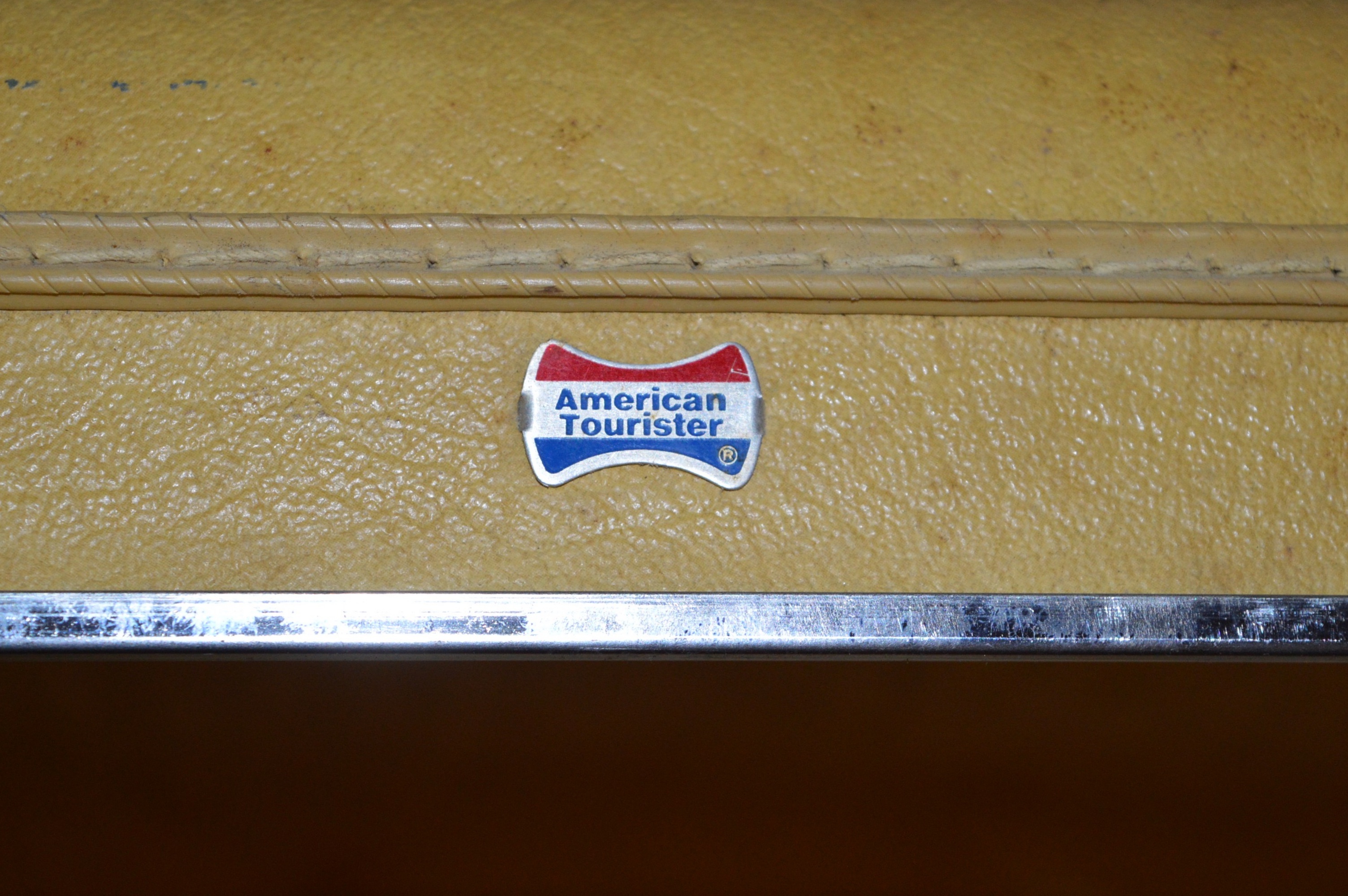 Vintage American Tourister 3pc Luggage Set