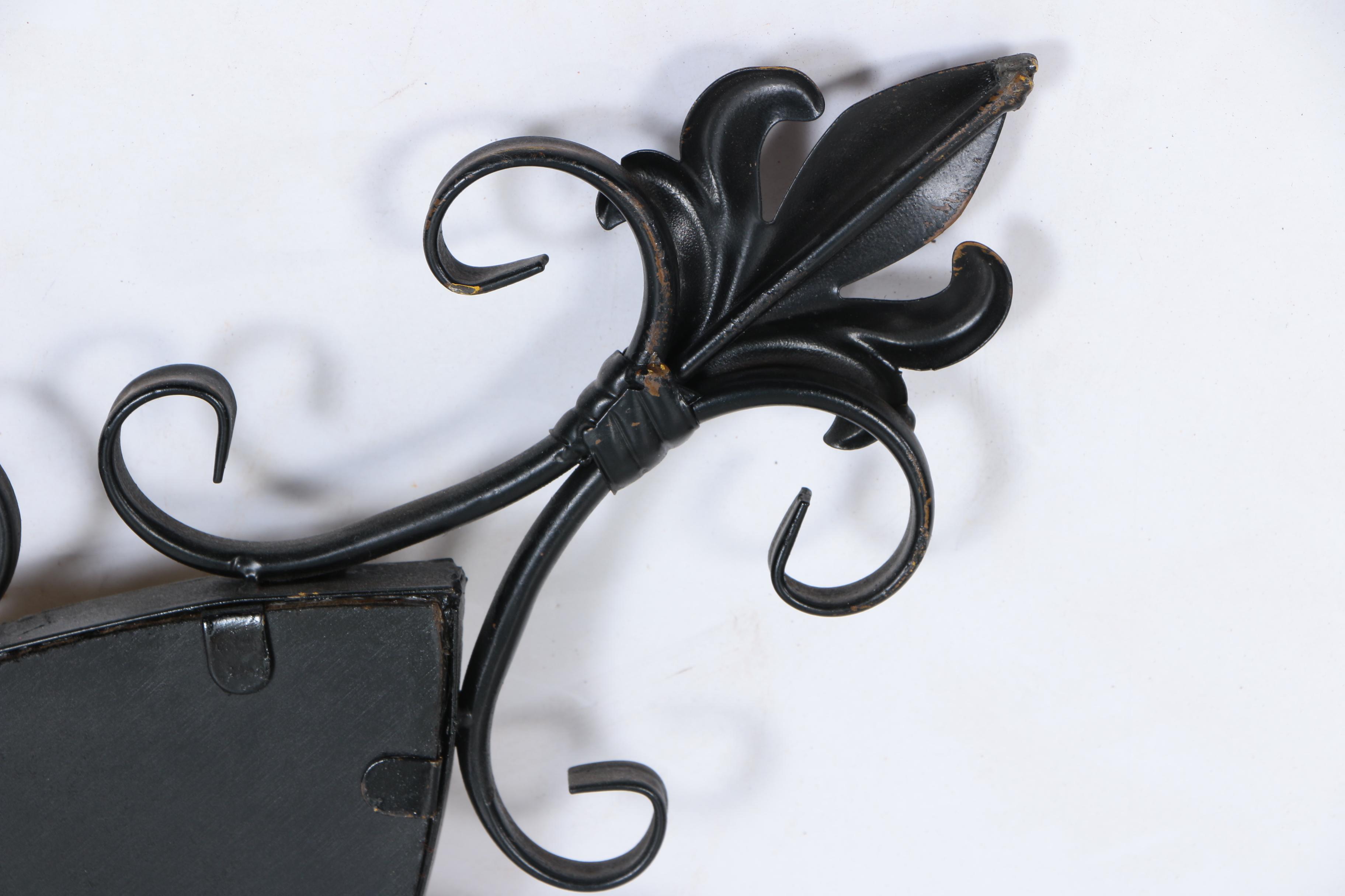 Metal Floral Wall Hangings