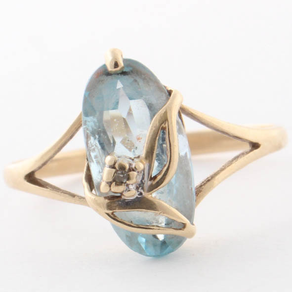 10K Yellow Gold Natural Blue Topaz Diamond Ring