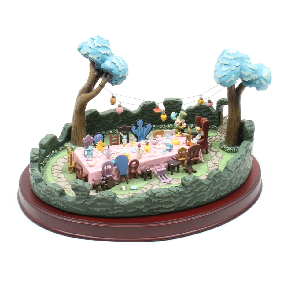Walt Disney Classics Collection" A Tea Party in Wonderland" Figure