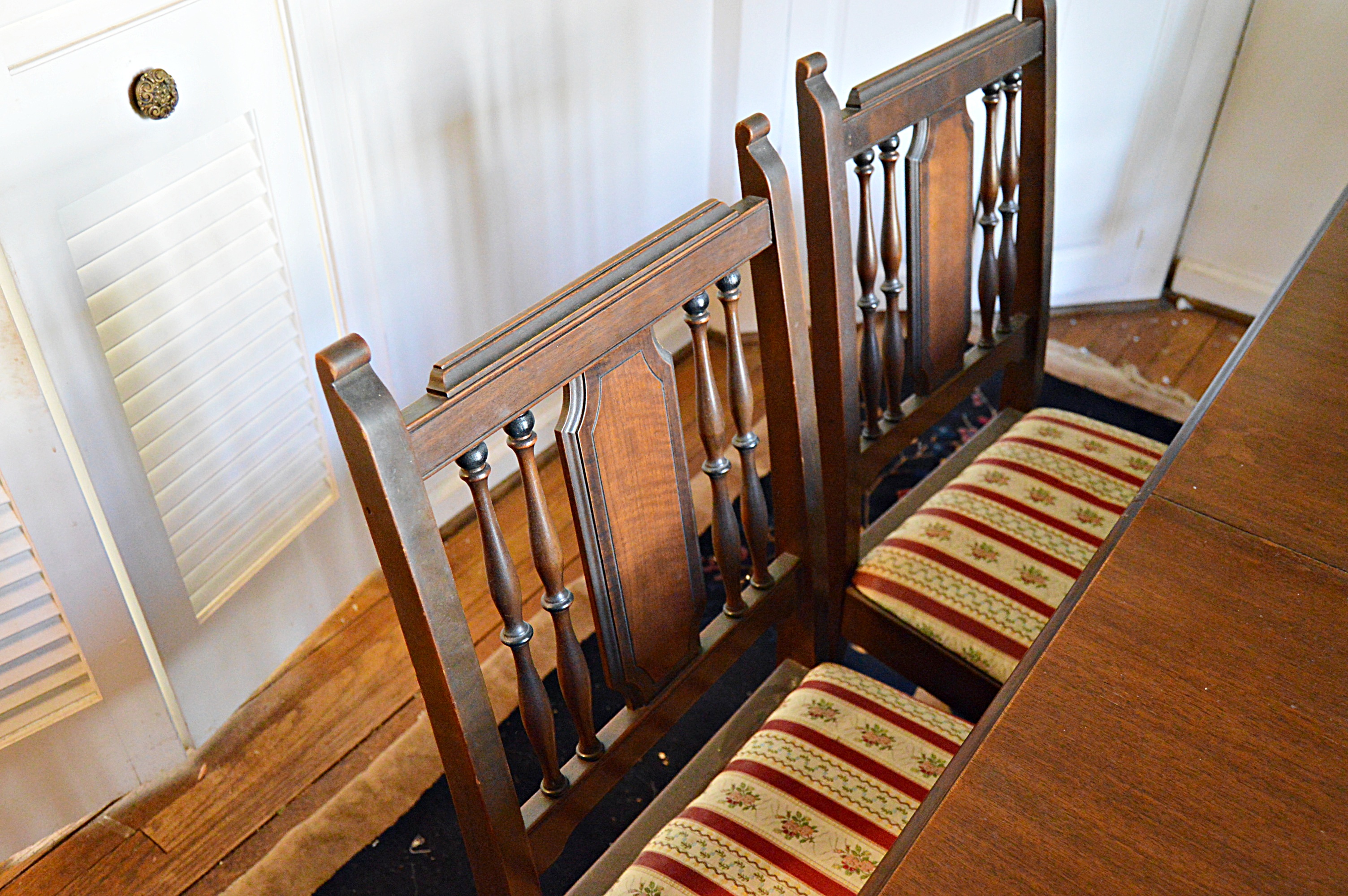 Vintage Jacobean Style Mahogany Dining Set