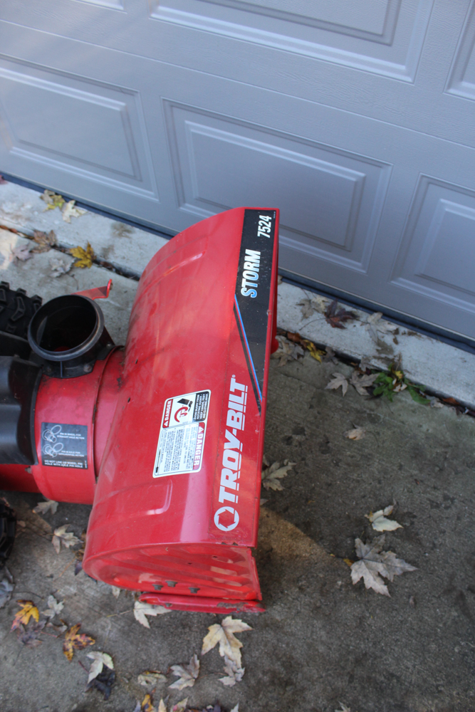 Troy Bilt "Storm" 7524 Snow Blower