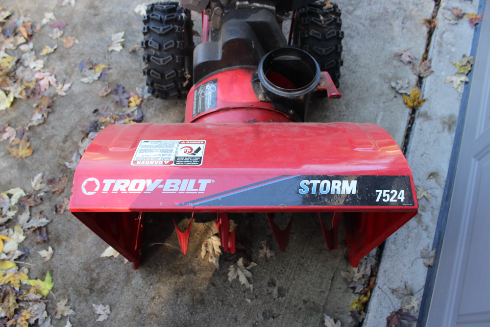 Troy Bilt "Storm" 7524 Snow Blower