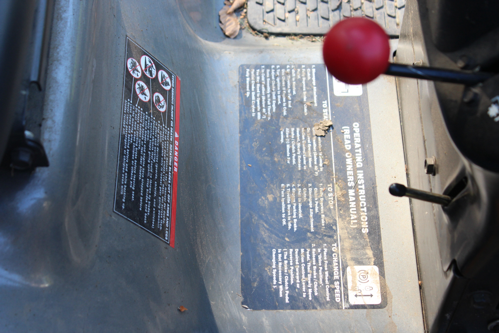 Craftsman LT2000 Lawn Mower