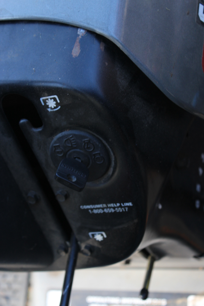 Craftsman LT2000 Lawn Mower