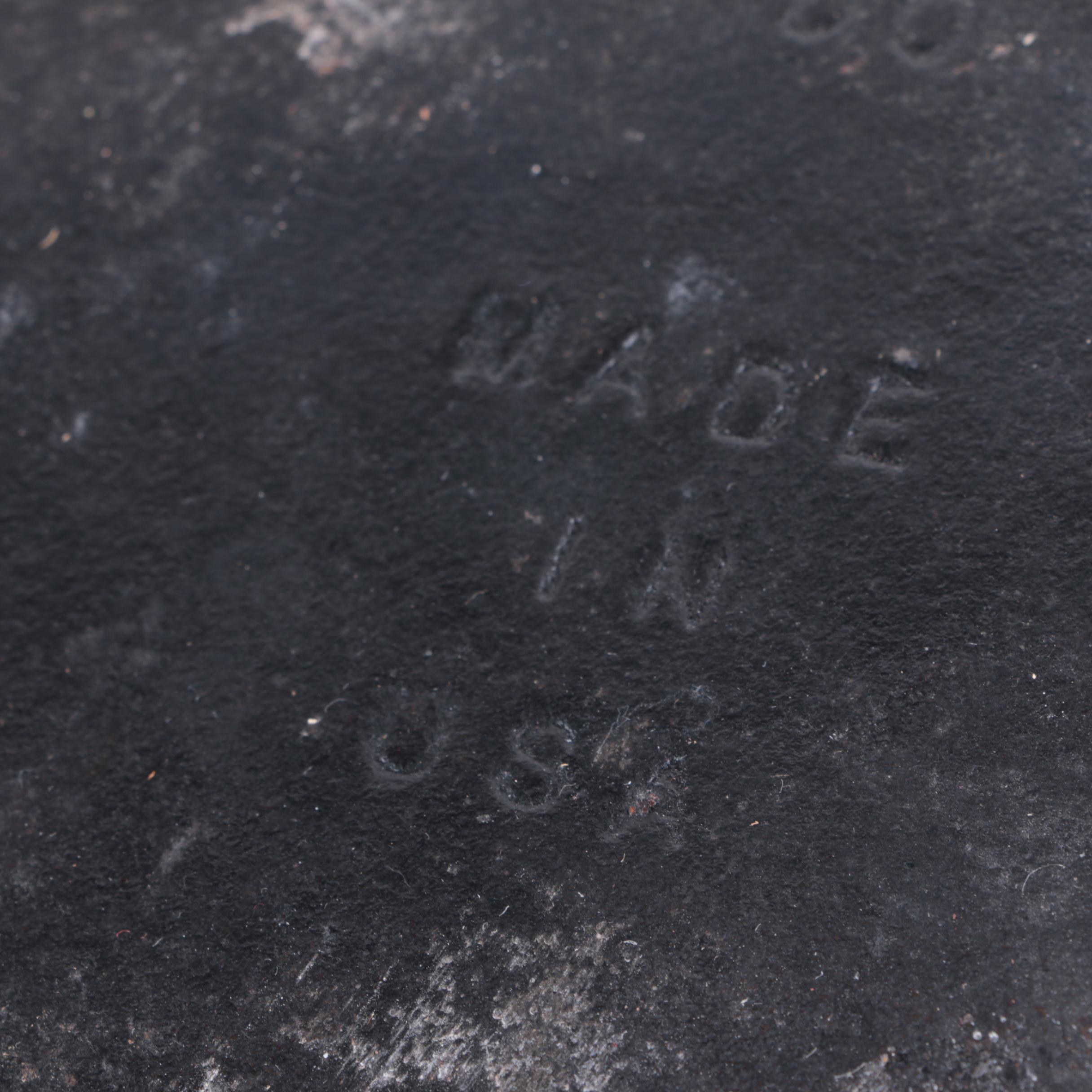 Cast Iron Dutch Oven