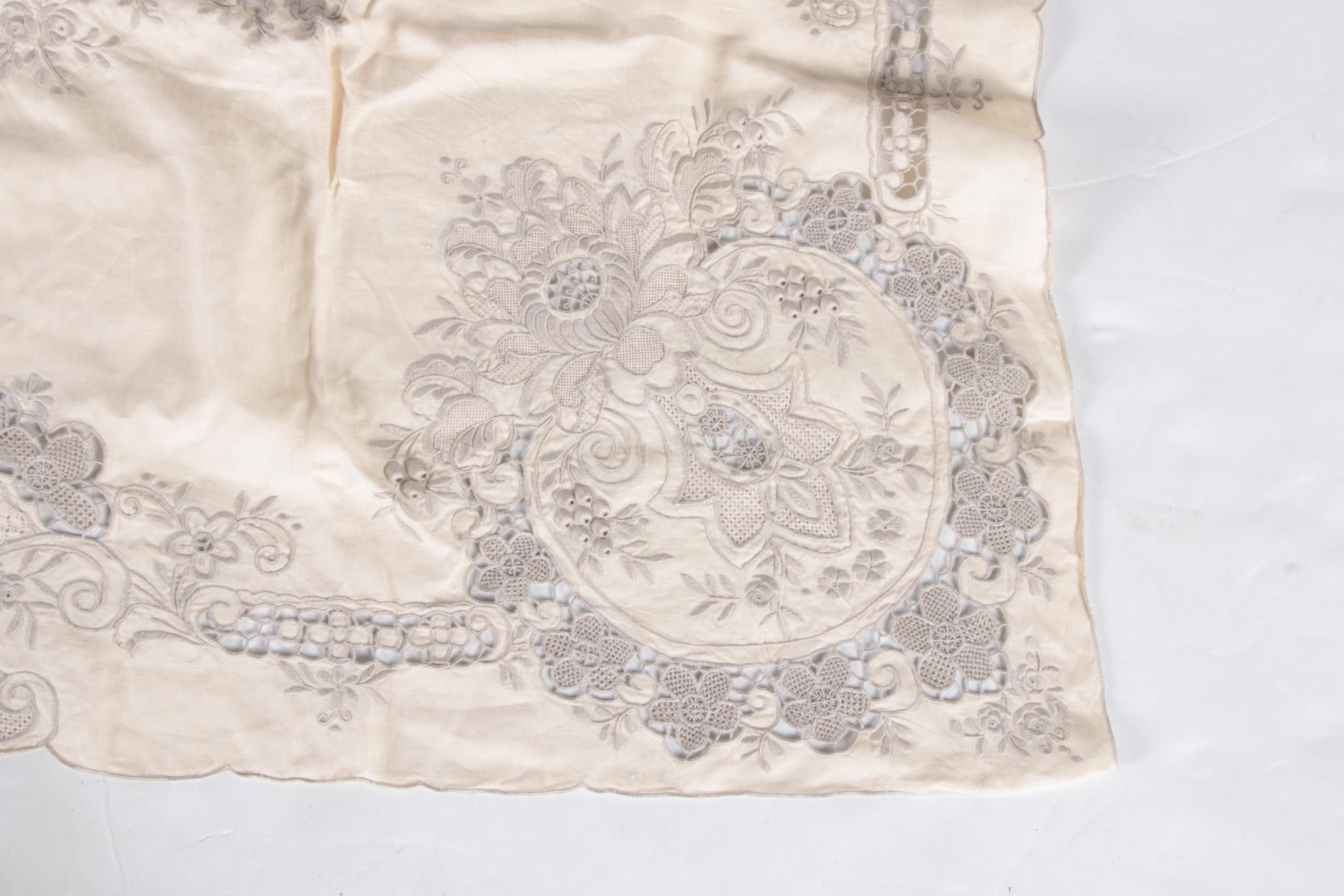 Lace Table Linens