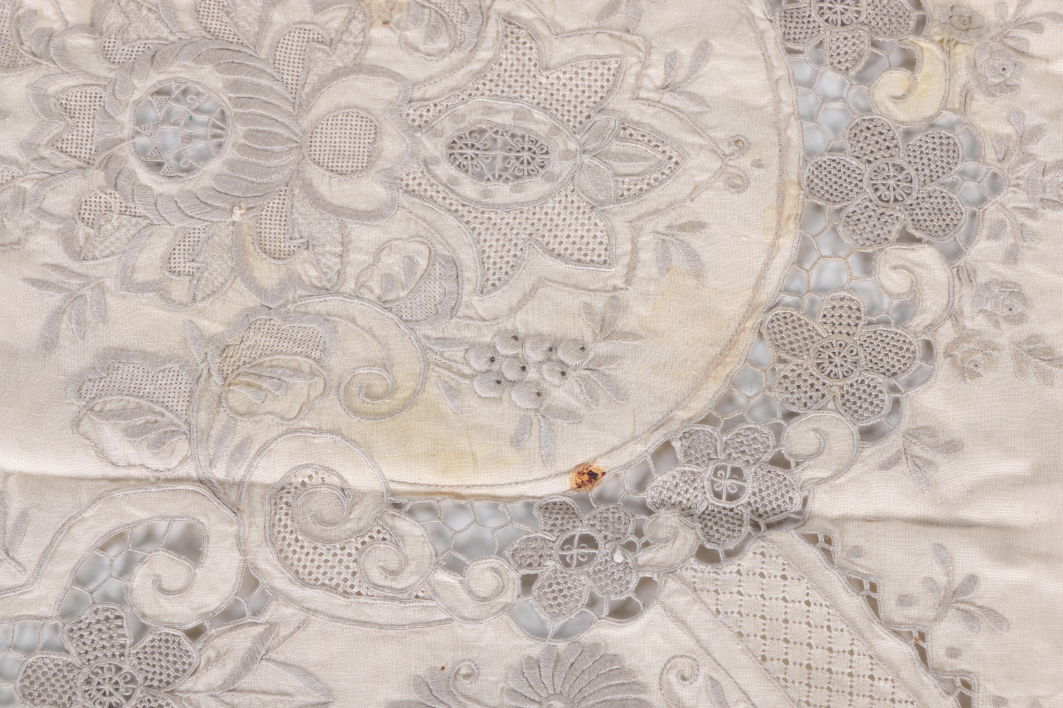 Lace Table Linens