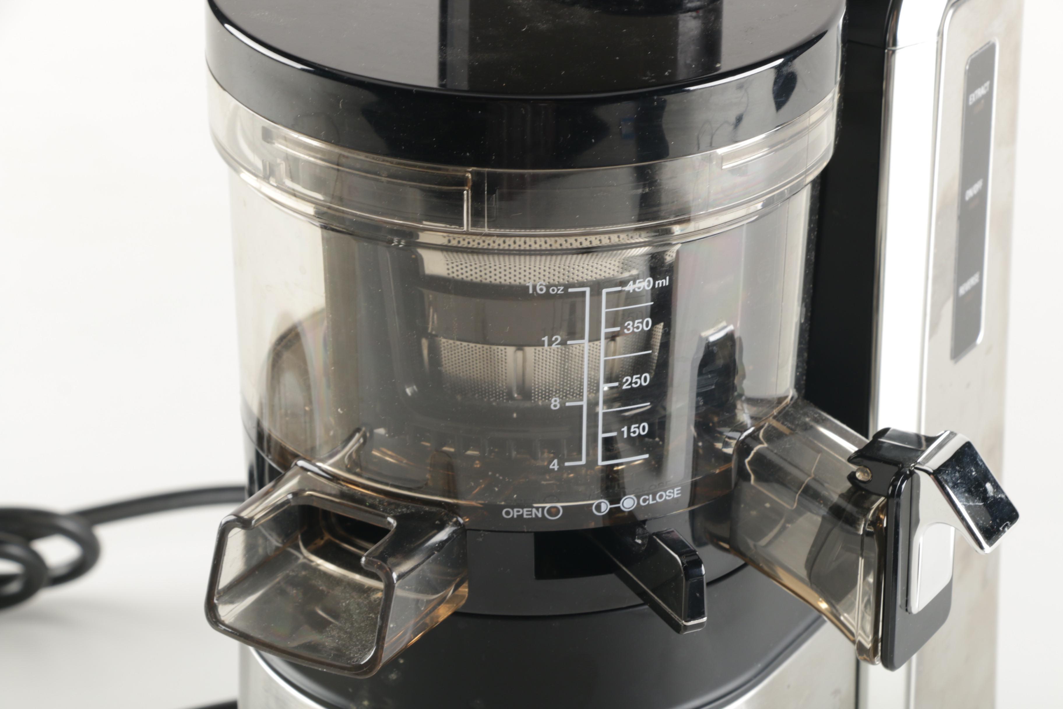 Hurom Slow Juicer
