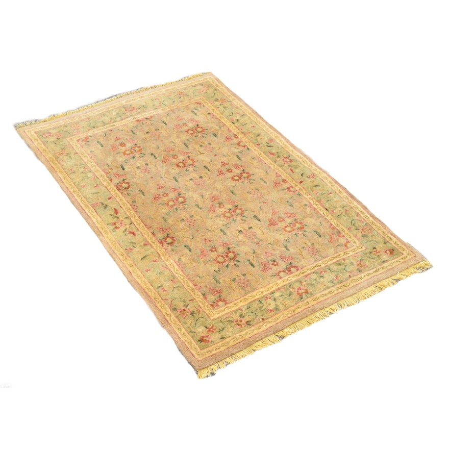 Hand Tufted Indian Floral Wool Area Rug