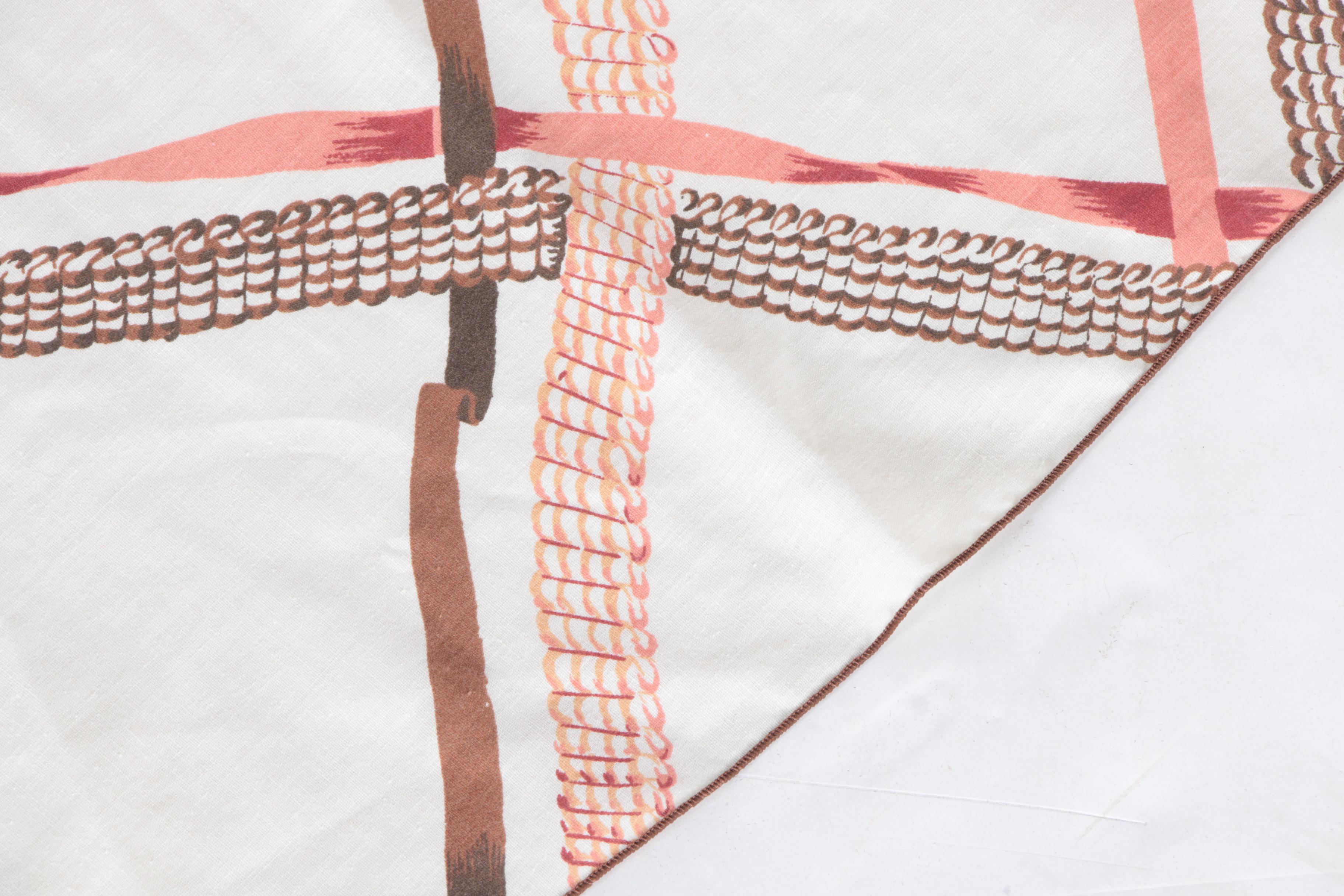 Carleton Varney Round Tablecloth and Napkins