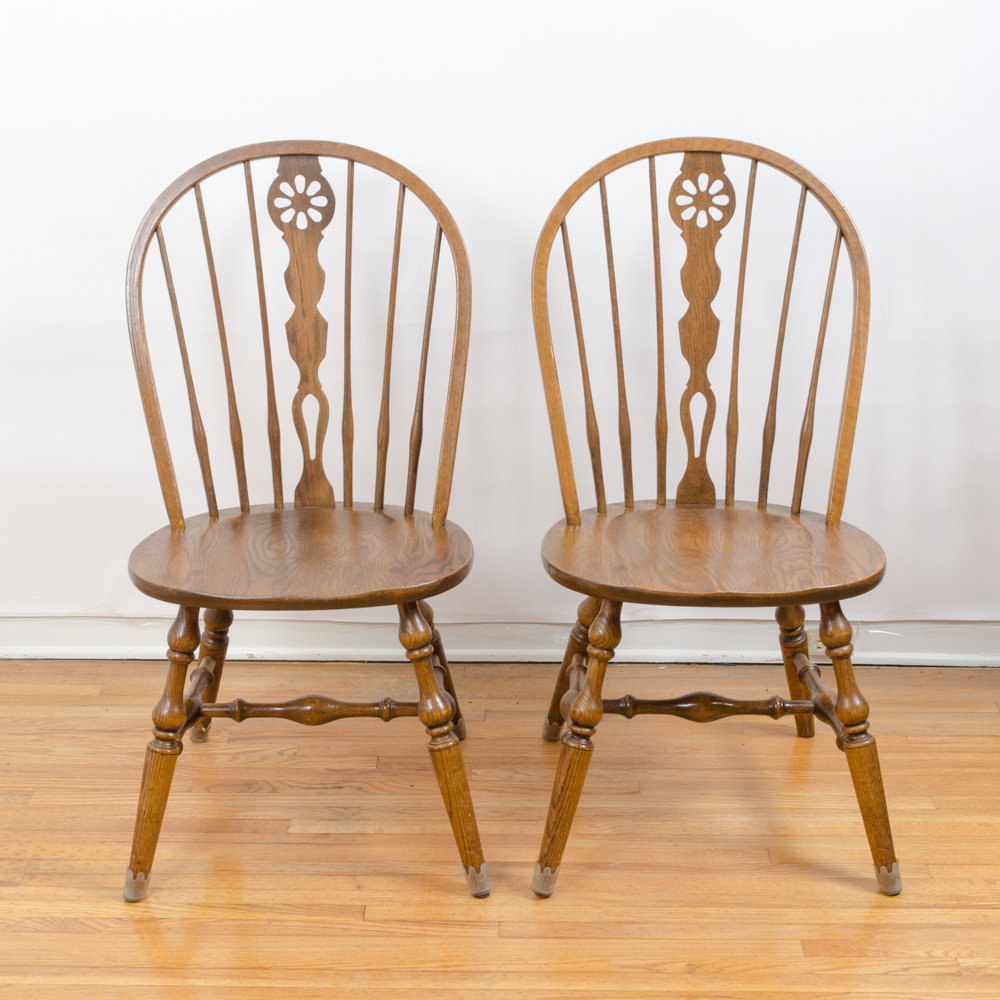 Oak Pedestal Table with Windsor Style Dining Chairs
