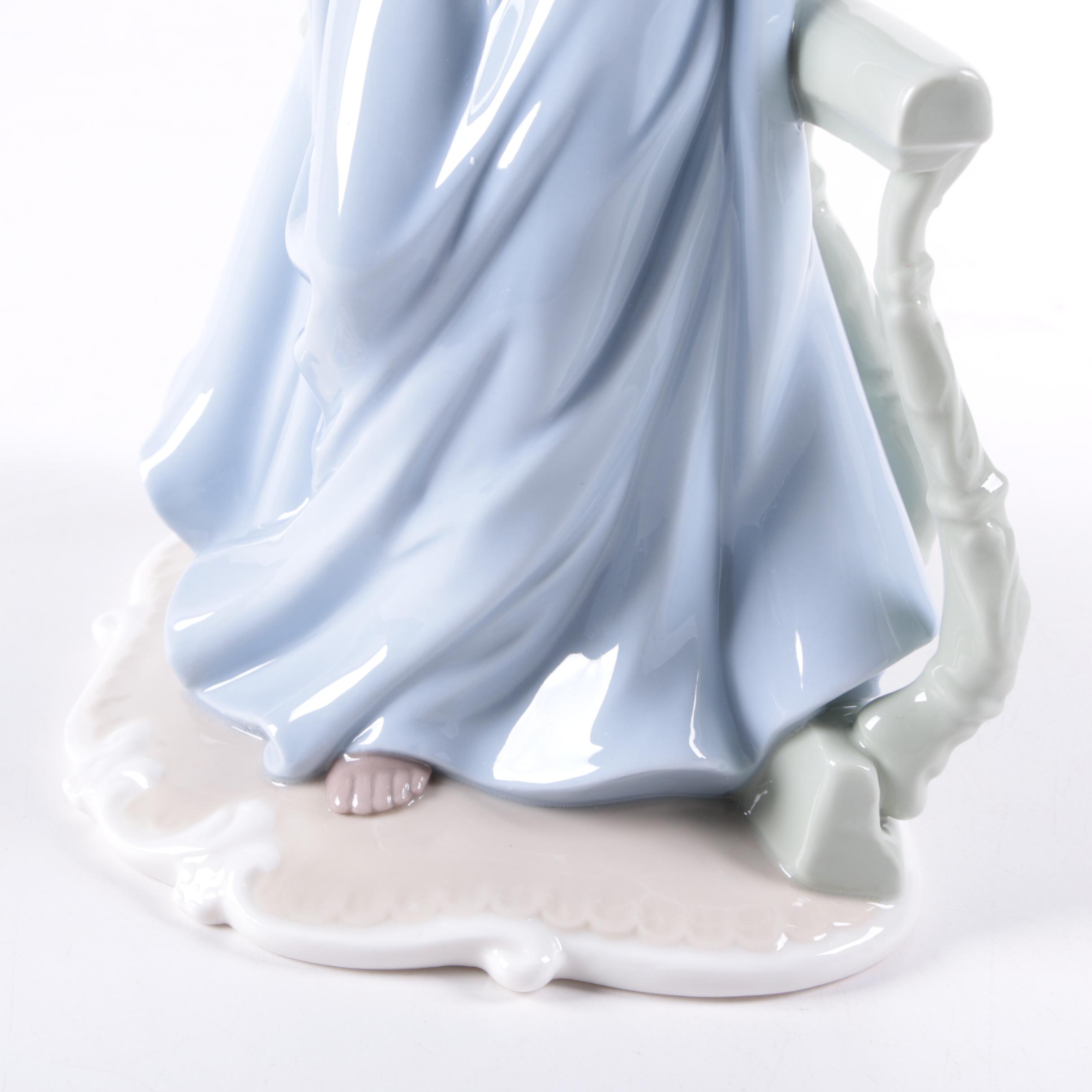Porcelain Angel "Grandeur Noel" Figurine