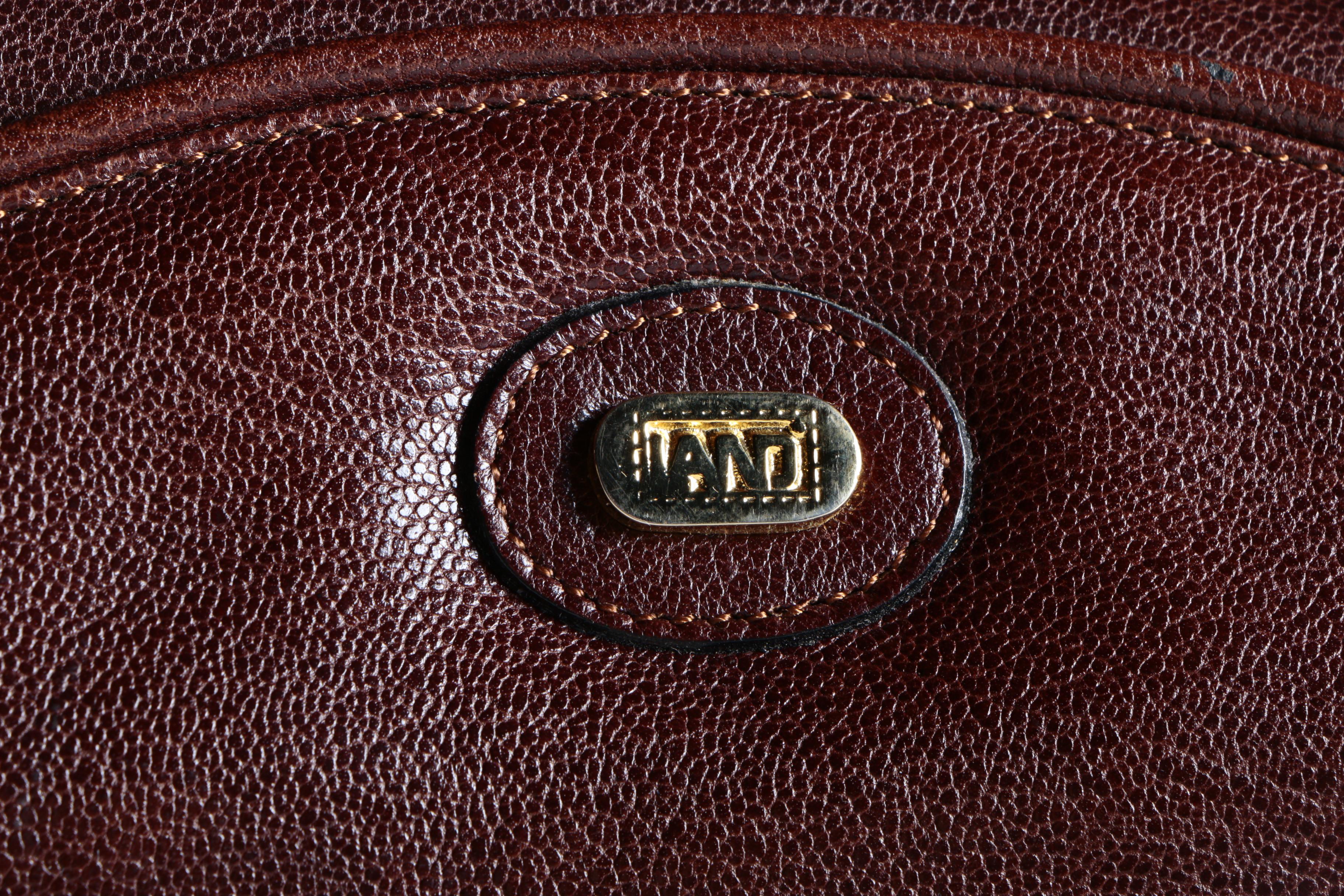 Women's Shoulder Handbags