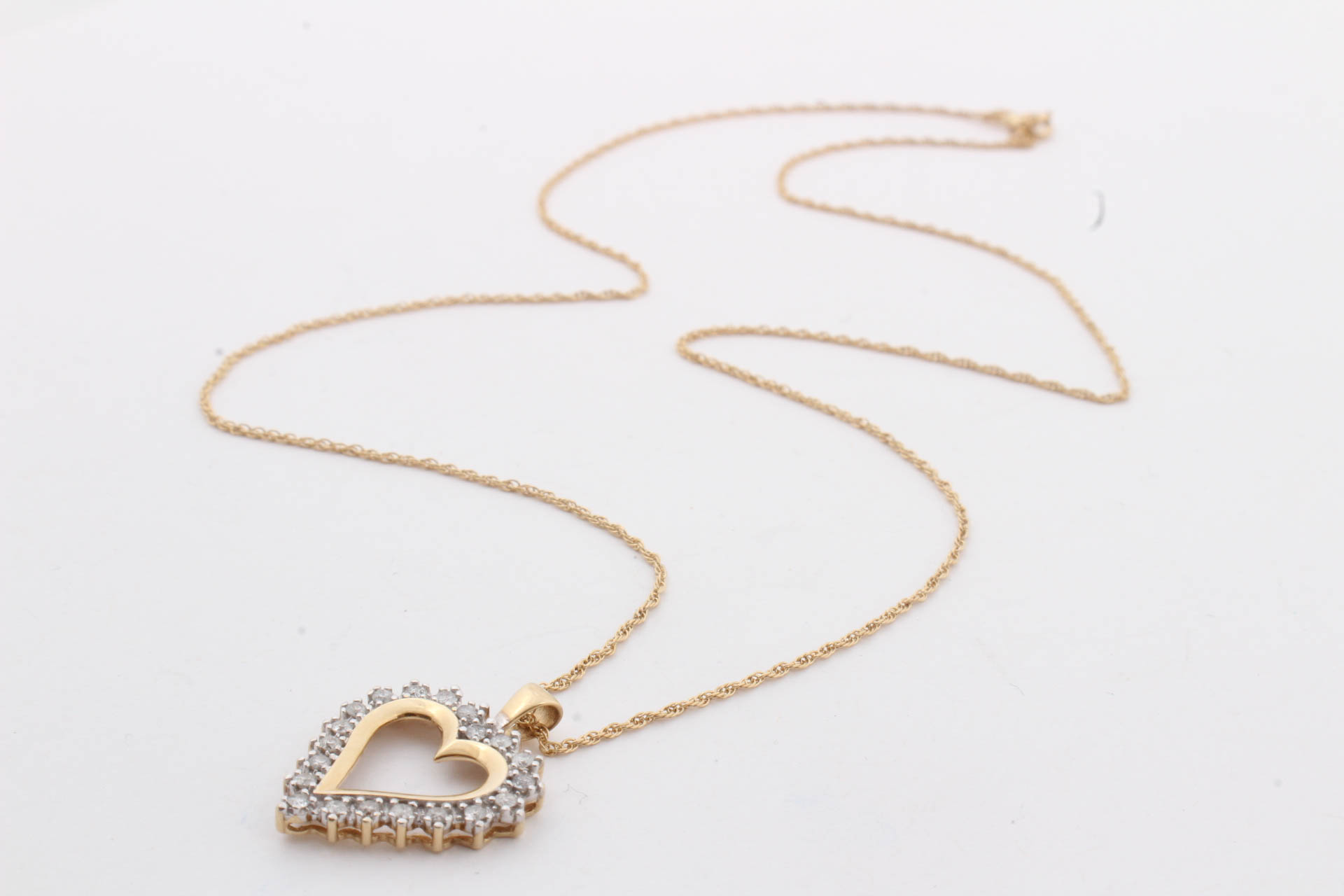 10K Yellow Gold Diamond Heart Shaped Pendant Necklace