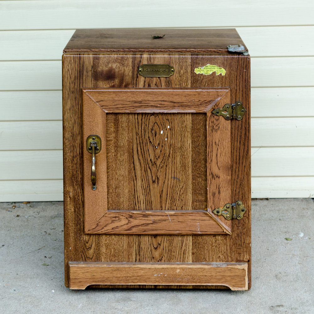 Kenmore Laminate Oak Mini Refrigerator