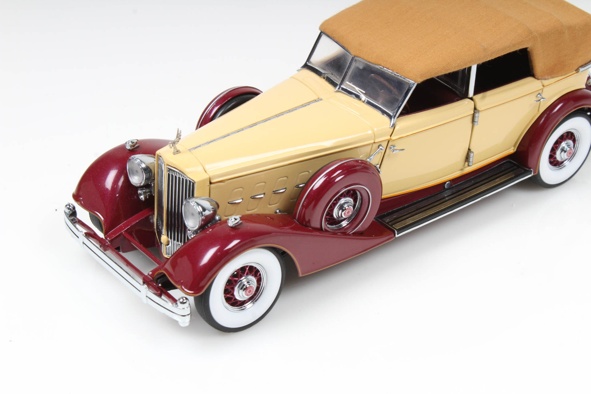 Franklin Mint 1934 Packard Convertible Sedan Die Cast Car
