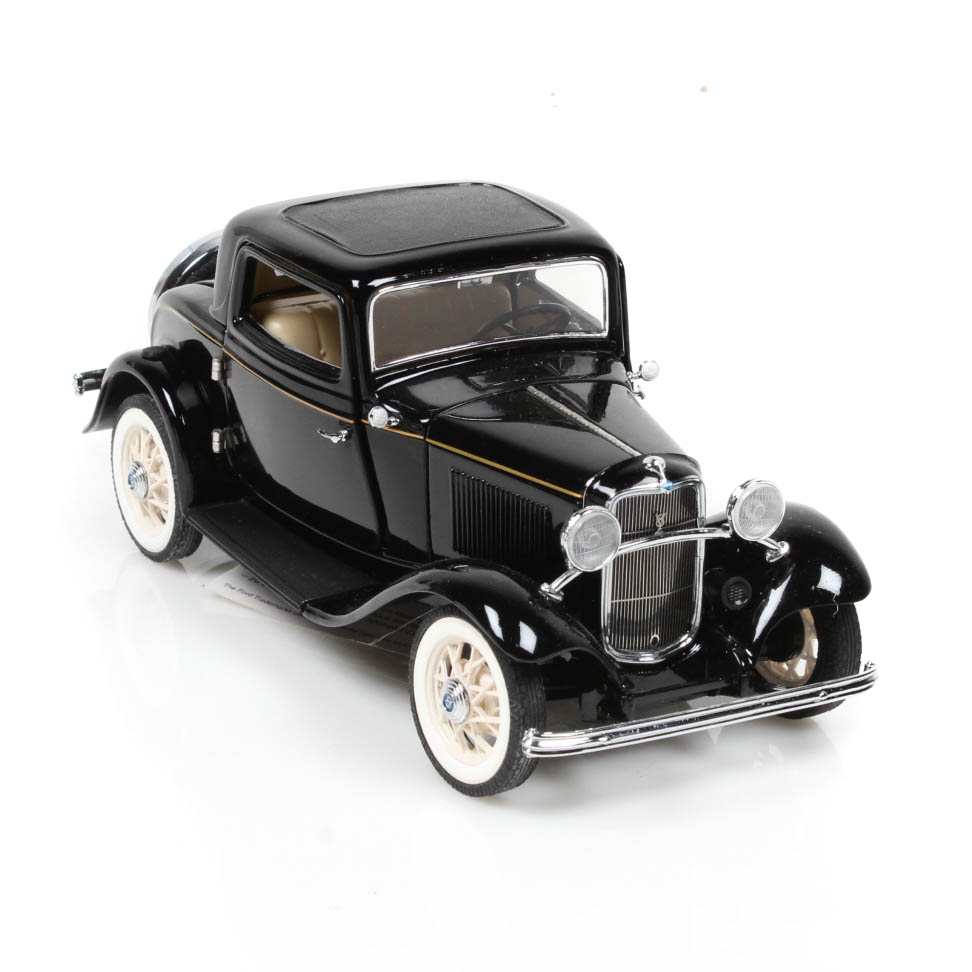 Franklin Mint 1932 Ford Deuce Coupe Die Cast Car