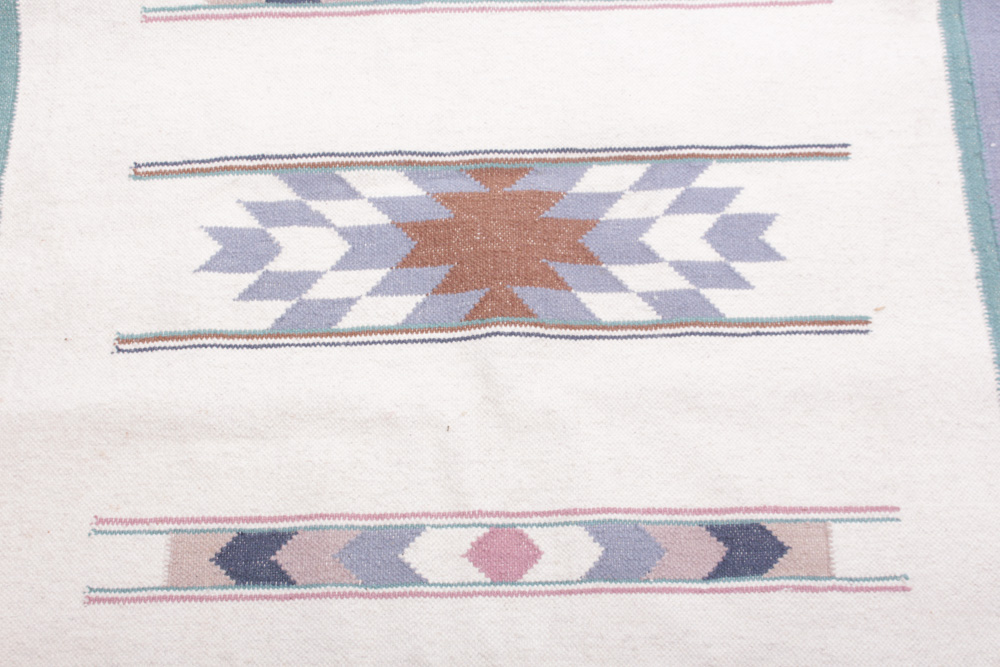Hand-Woven Southwestern Flat Weave Rug