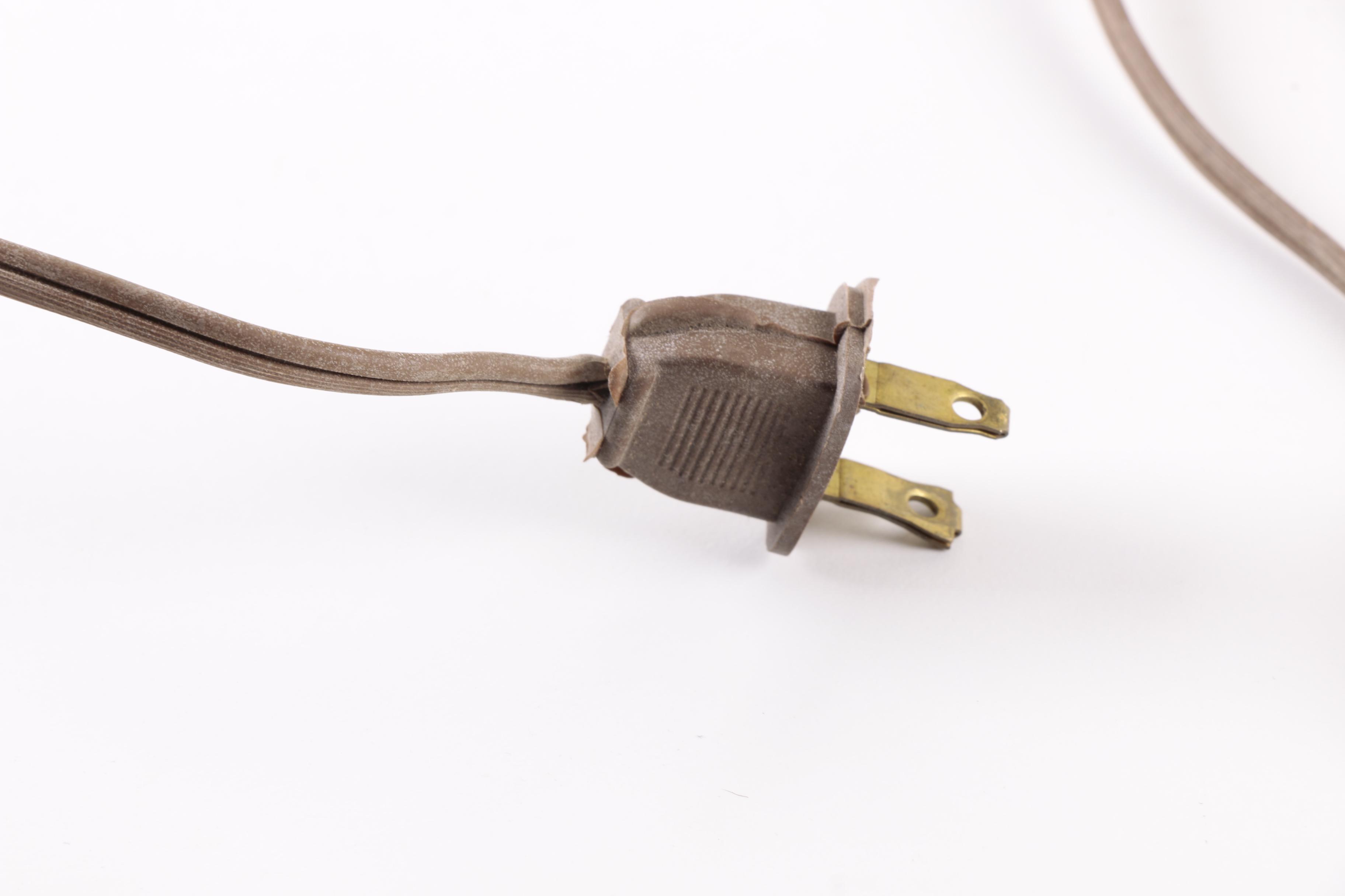 Chinese Ceramic Floral Pattern Table Lamp