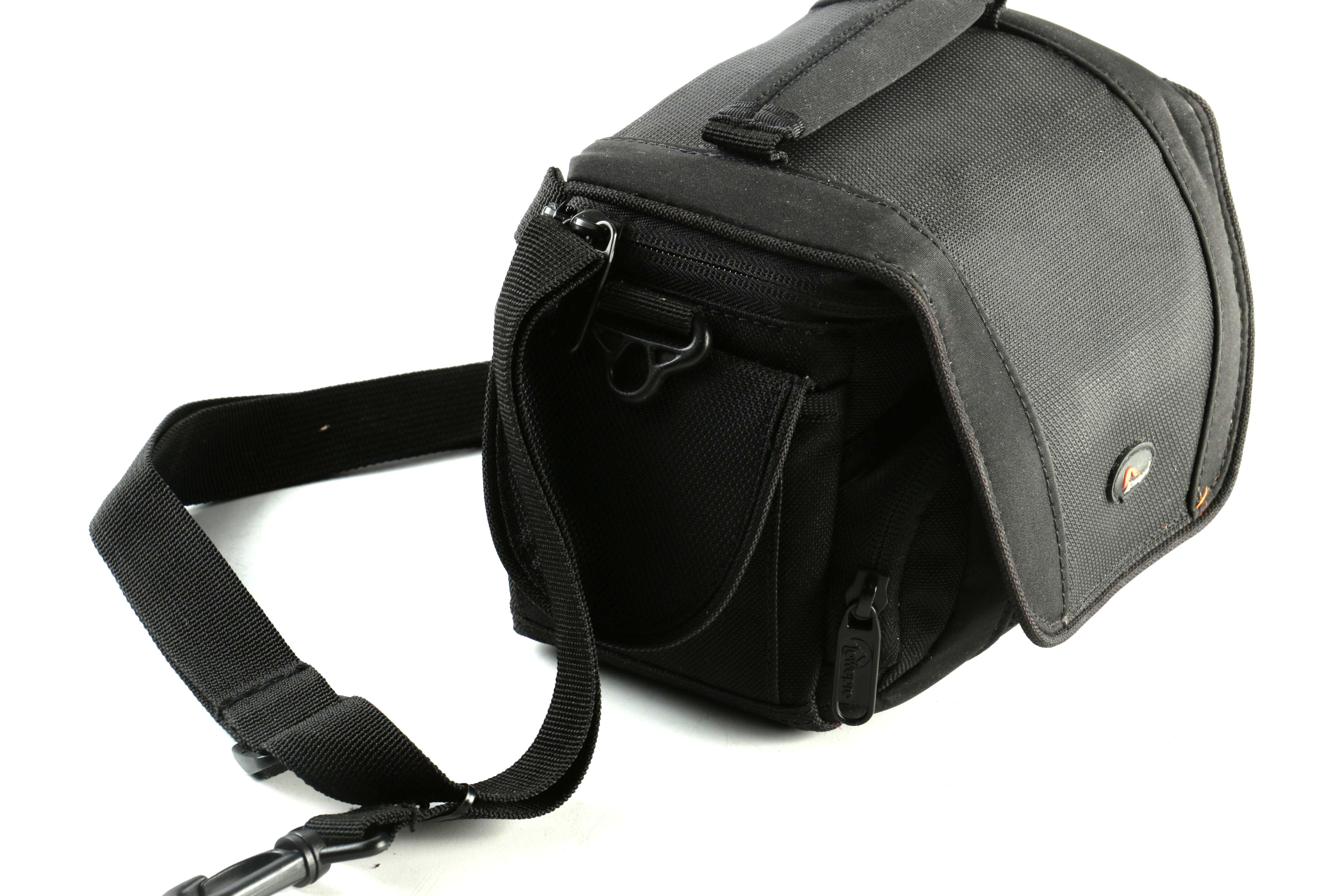 Panasonic Camcorder with iHome 30-Pin iPod Speaker Dock