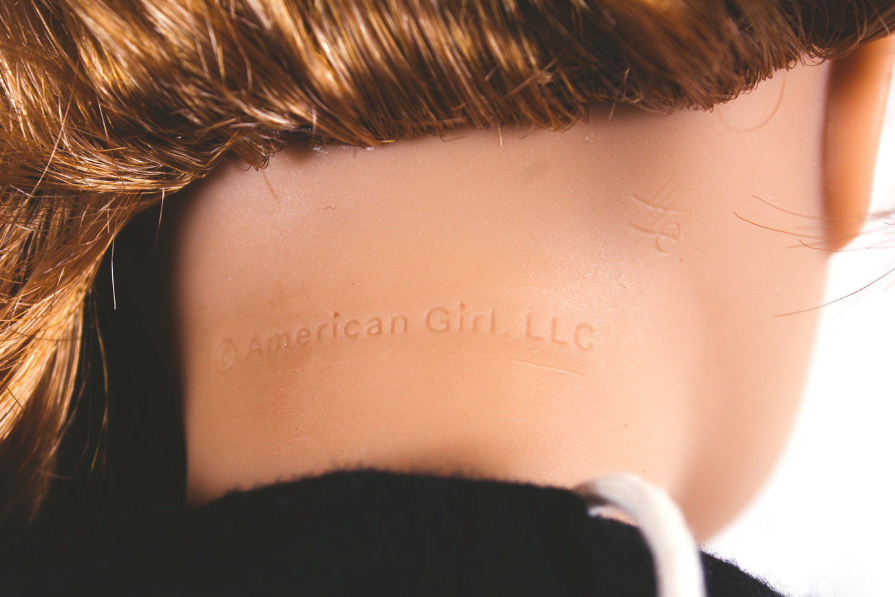 American Girl Doll "Mia" with Doll Clothing Collection