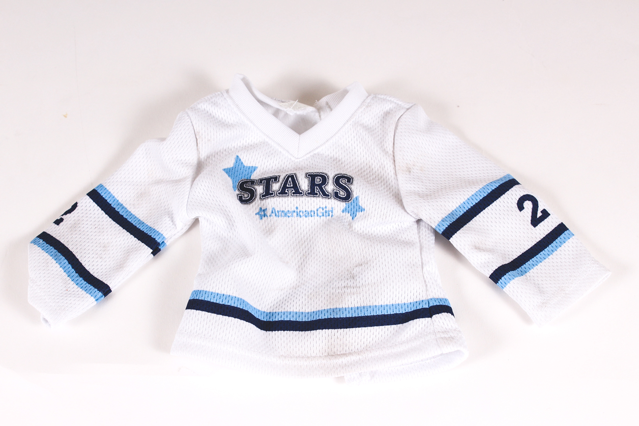 American Girl Doll "Mia" with Doll Clothing Collection