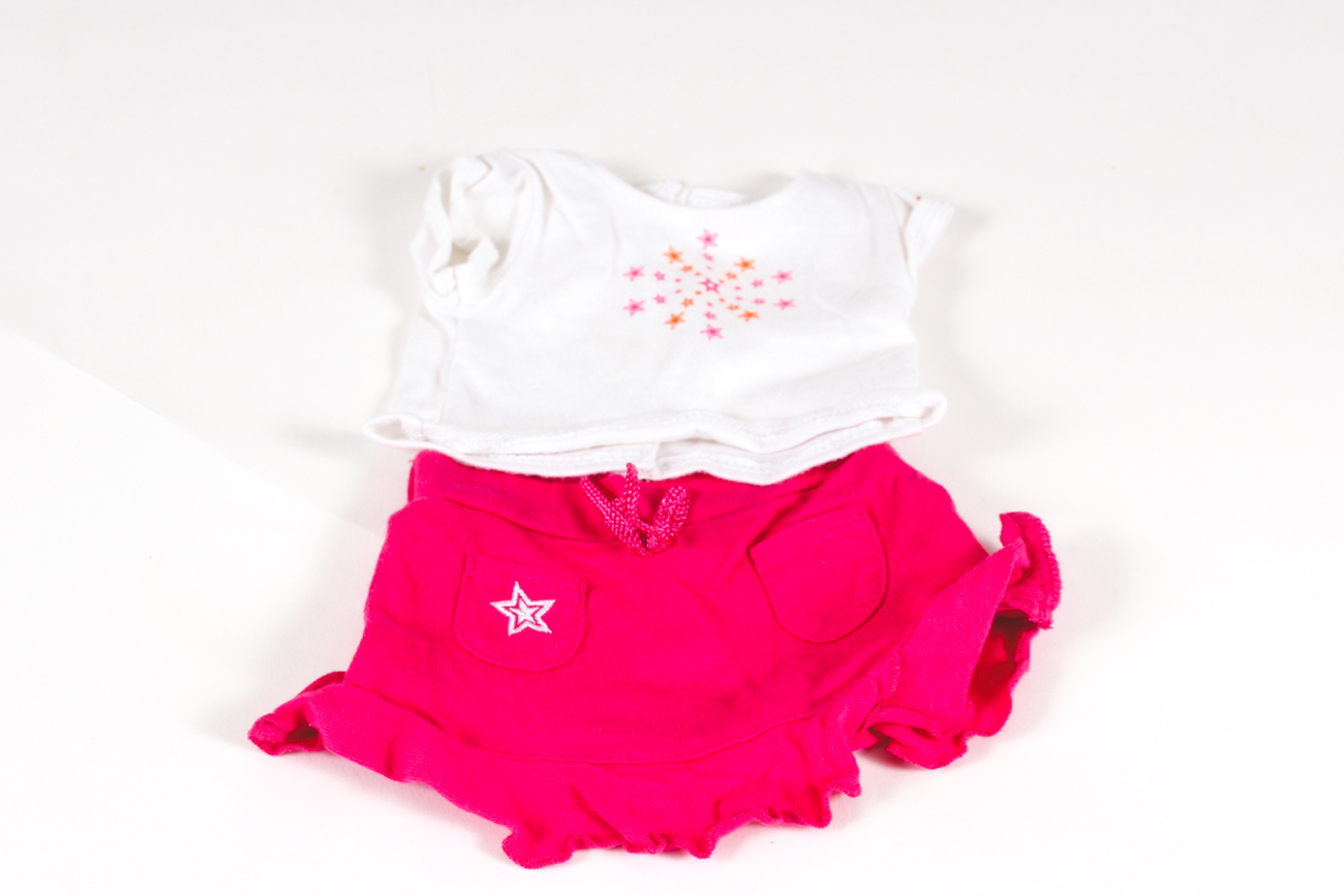 American Girl Doll "Mia" with Doll Clothing Collection