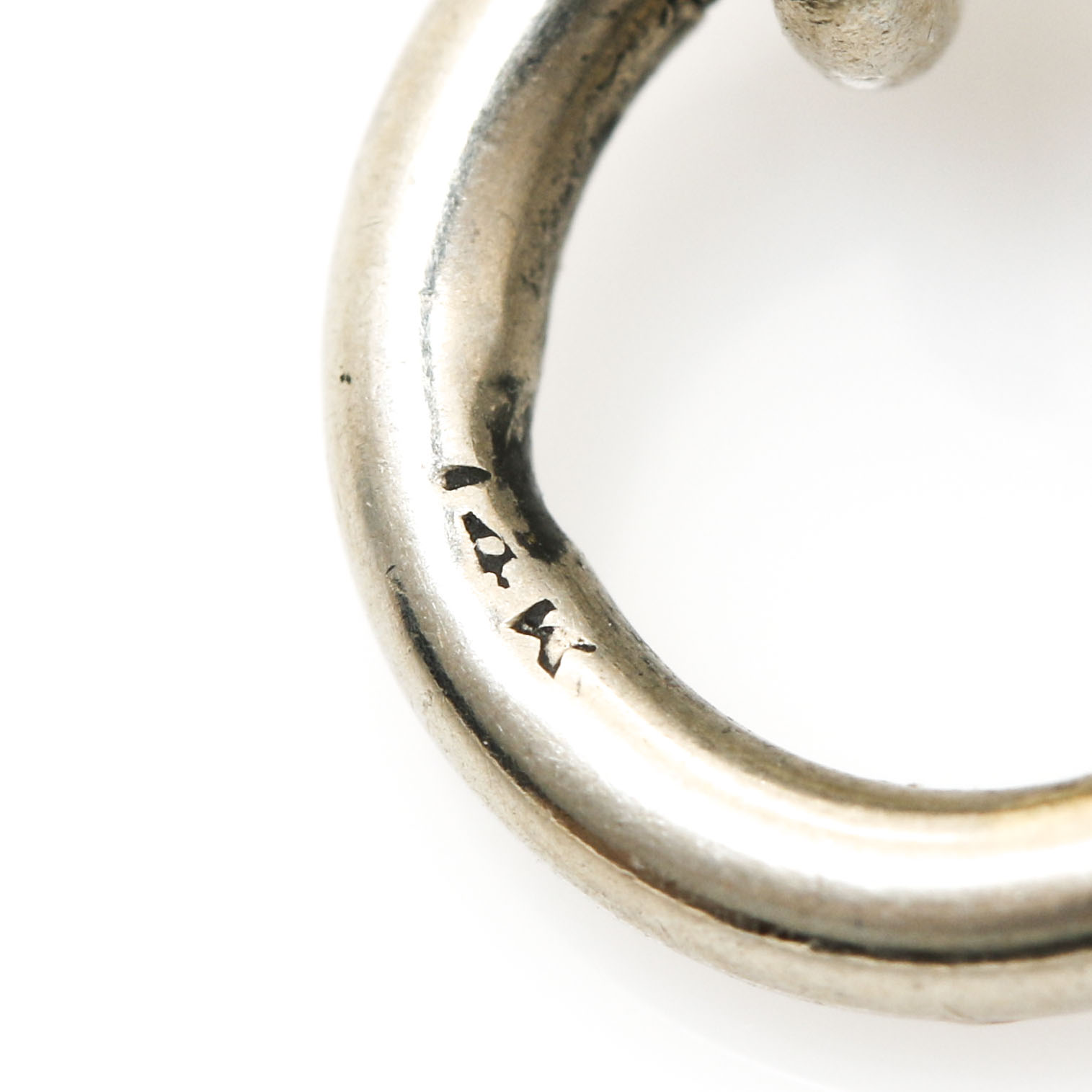 14K White Gold Black Onyx and Dyed Chalcedony Bracelet