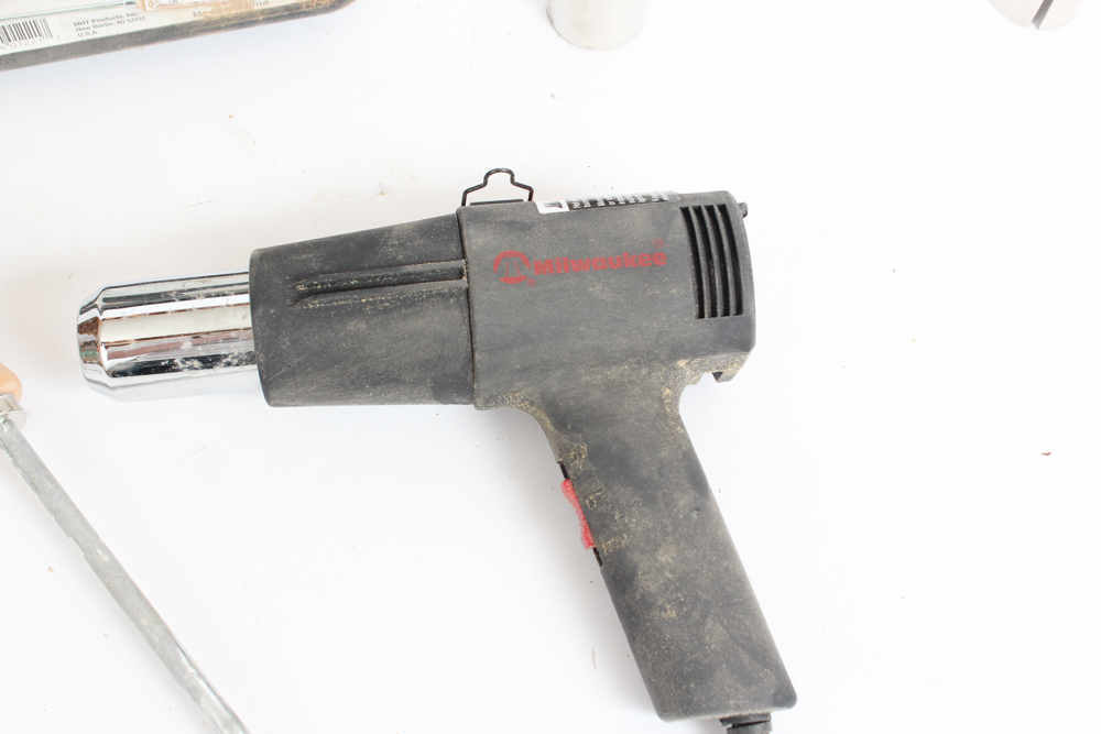Milwaukee 1220 HMK Heat Gun Kit