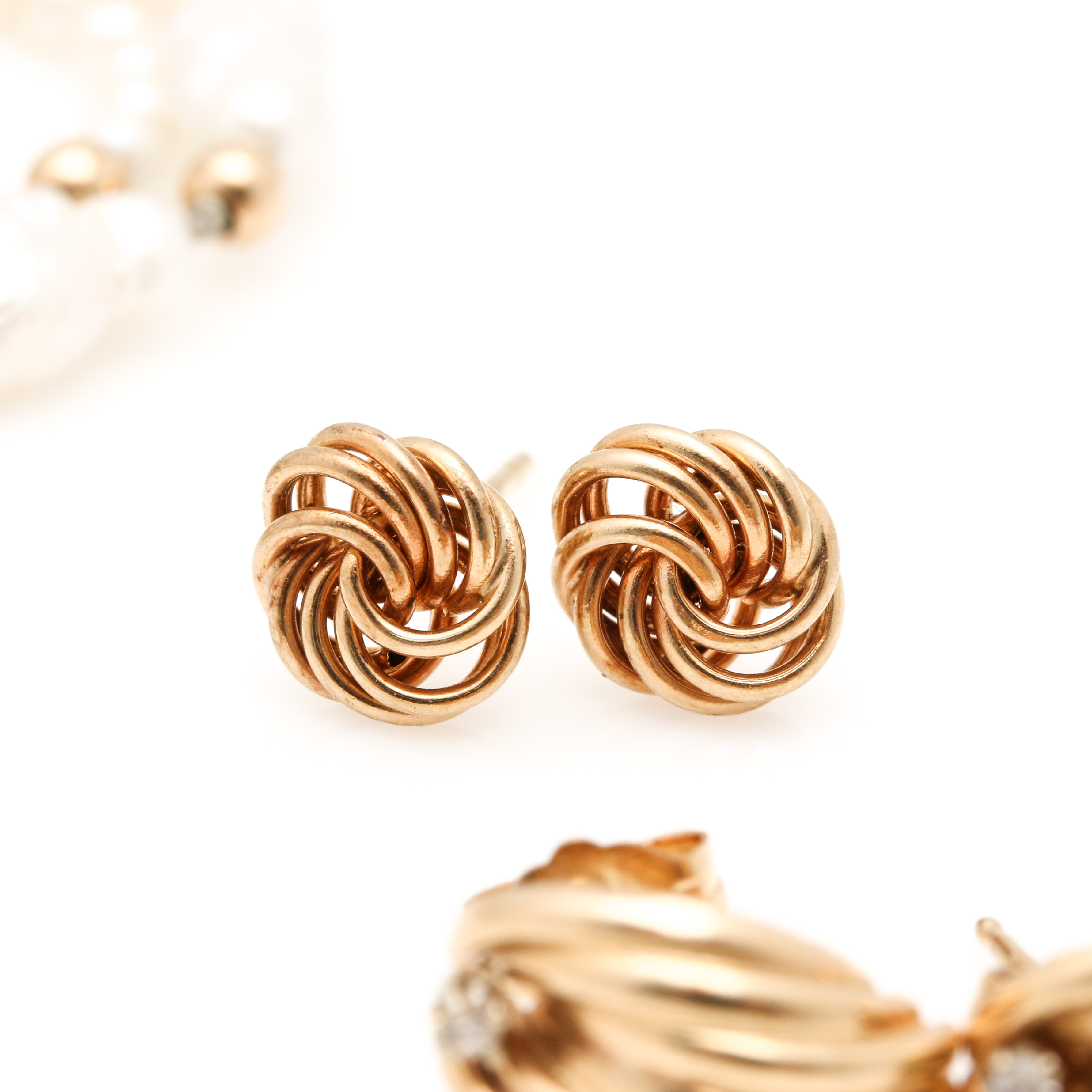 Assortment of 14K and 18K Yellow Gold Necklaces and Earrings