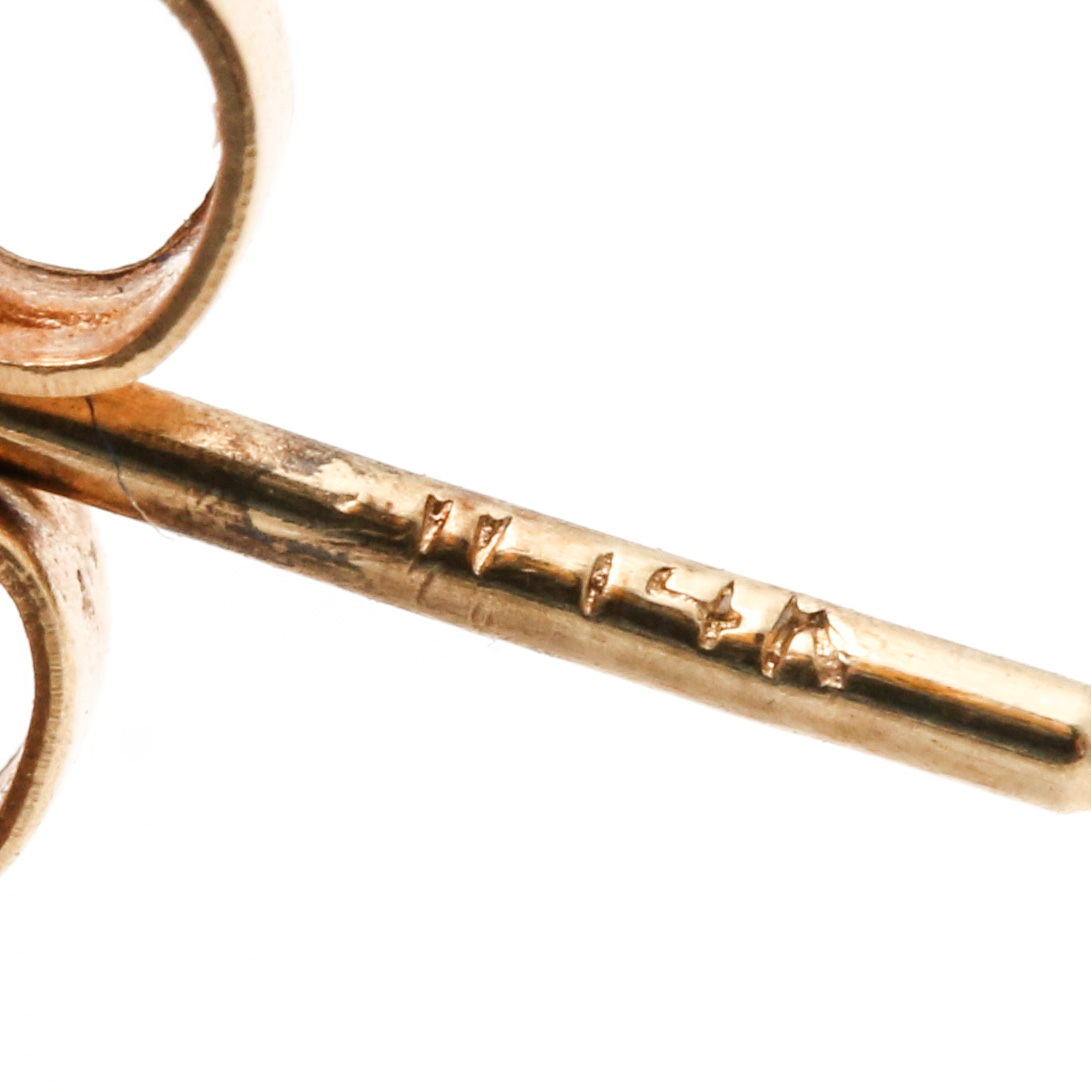 Assortment of 14K and 18K Yellow Gold Necklaces and Earrings