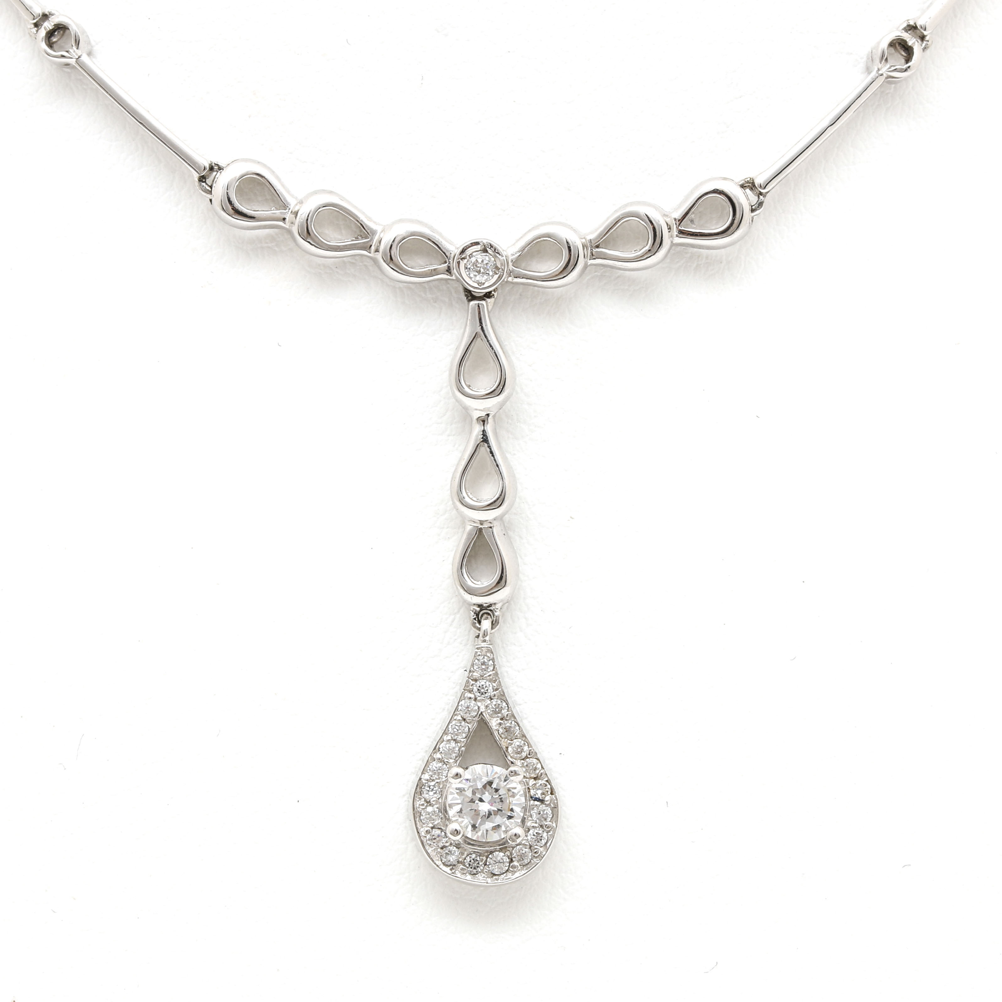 14K White Gold Cubic Zirconia Chain Link Pendant Necklace