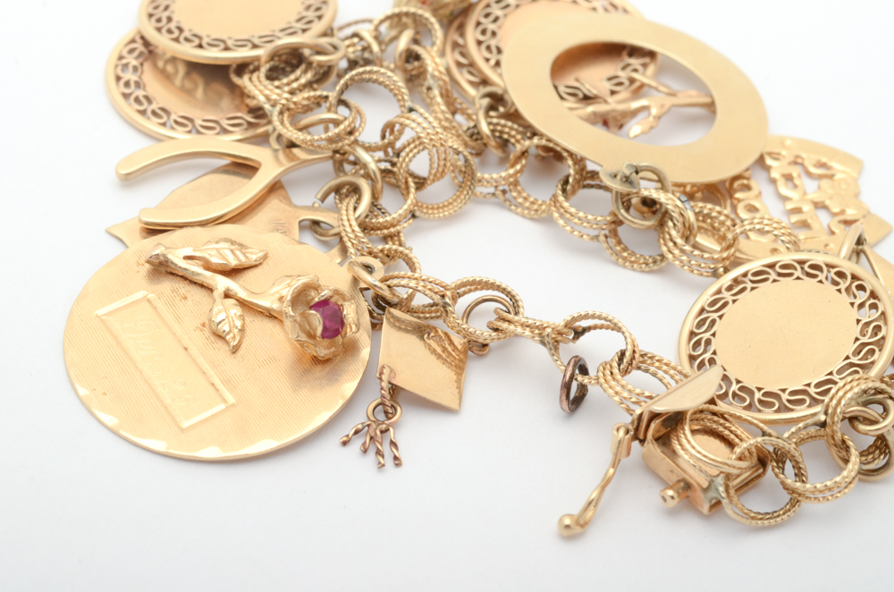Vintage 14K Yellow Gold Charm Bracelet
