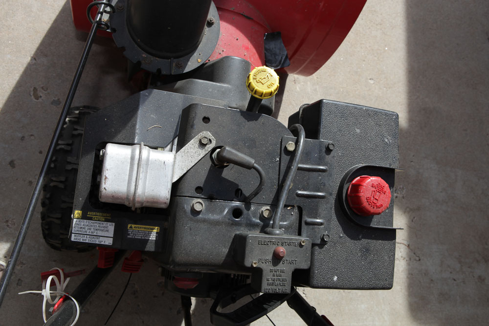 Yard Machines 10HP/24" Snowblower