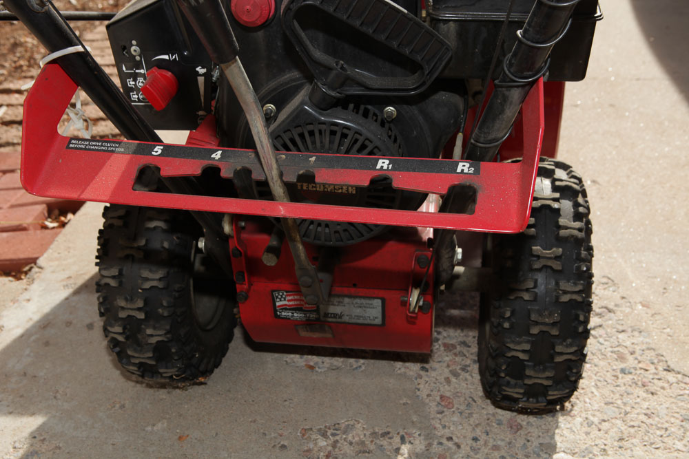 Yard Machines 10HP/24" Snowblower