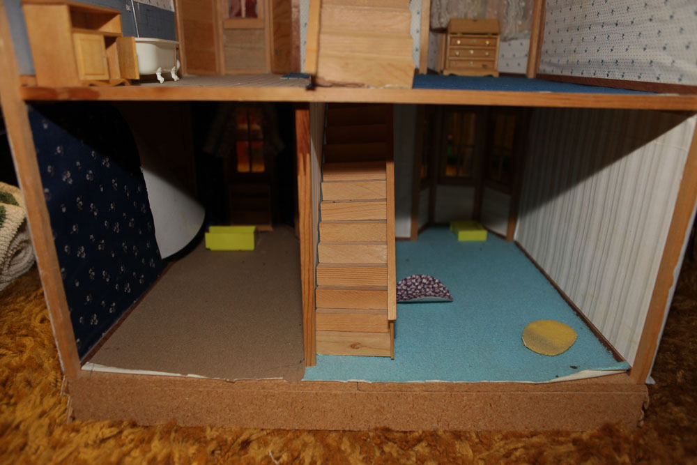 Victorian Style Dollhouse