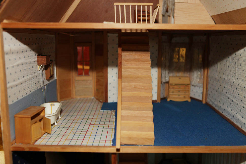 Victorian Style Dollhouse