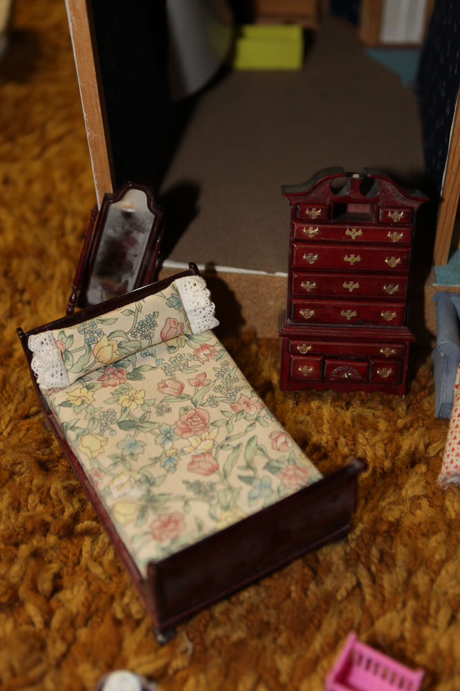 Victorian Style Dollhouse