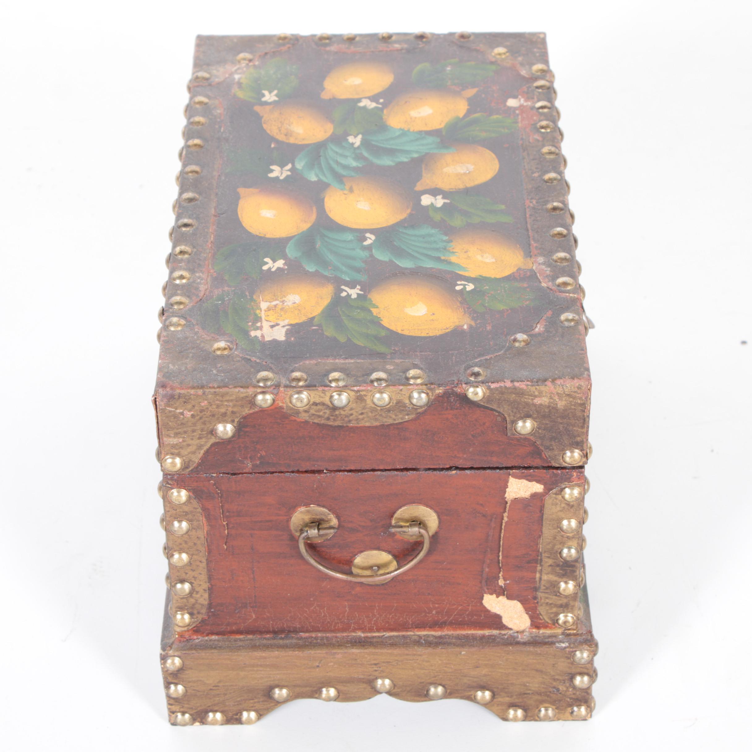 Lemon Motif Decorative Trunks