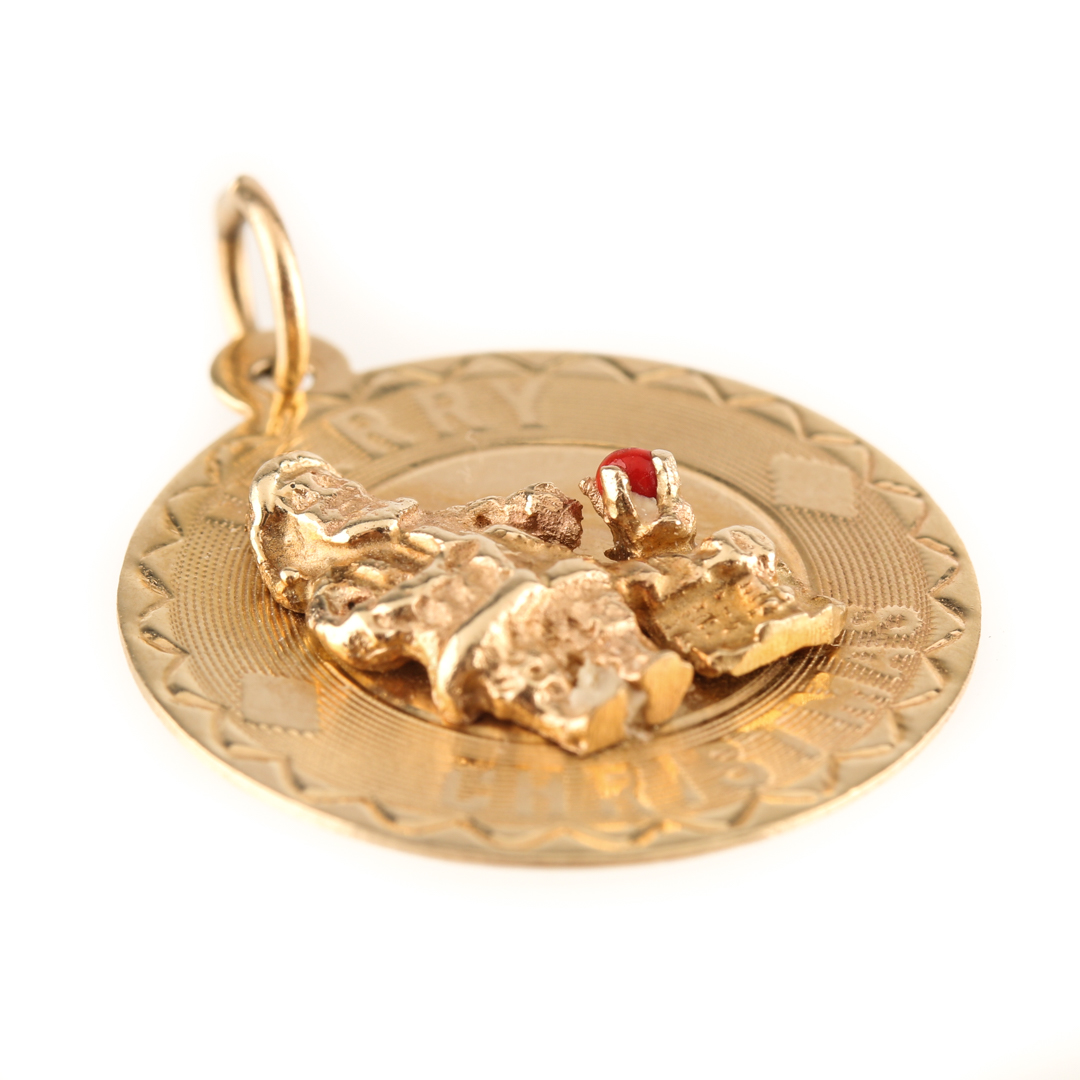 14K Yellow Gold Coral Christmas Pendant