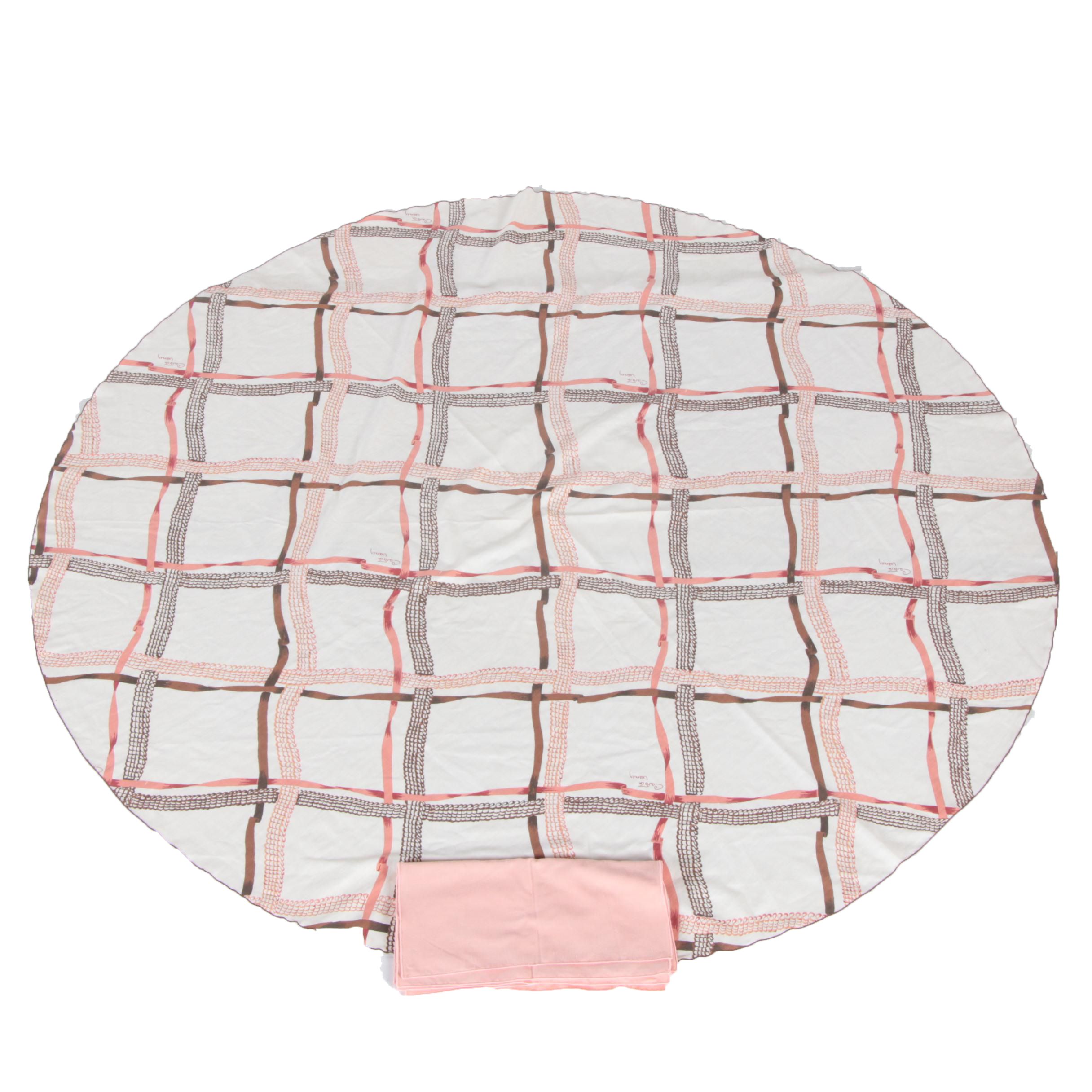Carleton Varney Round Tablecloth and Napkins