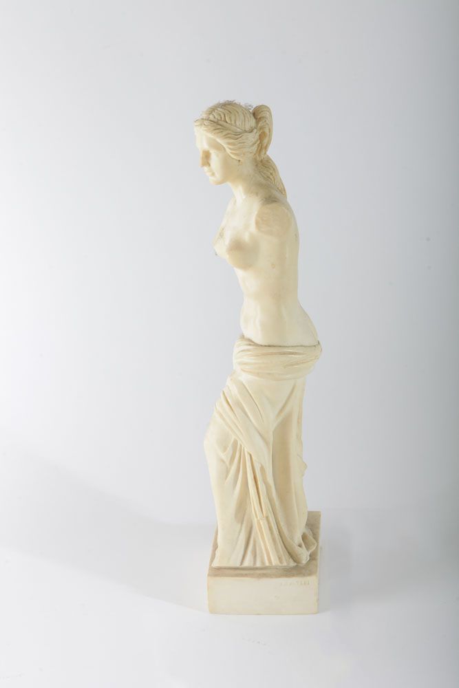 Figurine after "Venus de Milo"