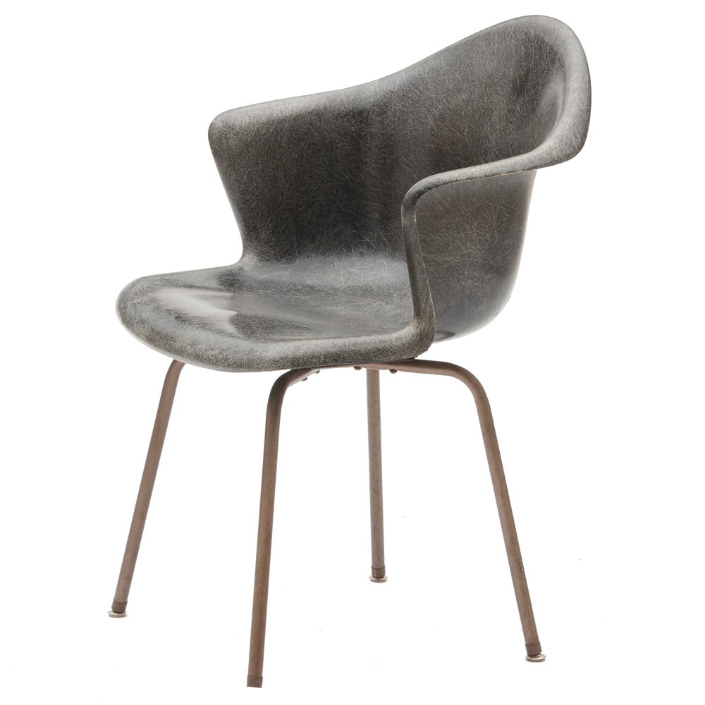 Mid Century Modern Fiberglass Shell Chair