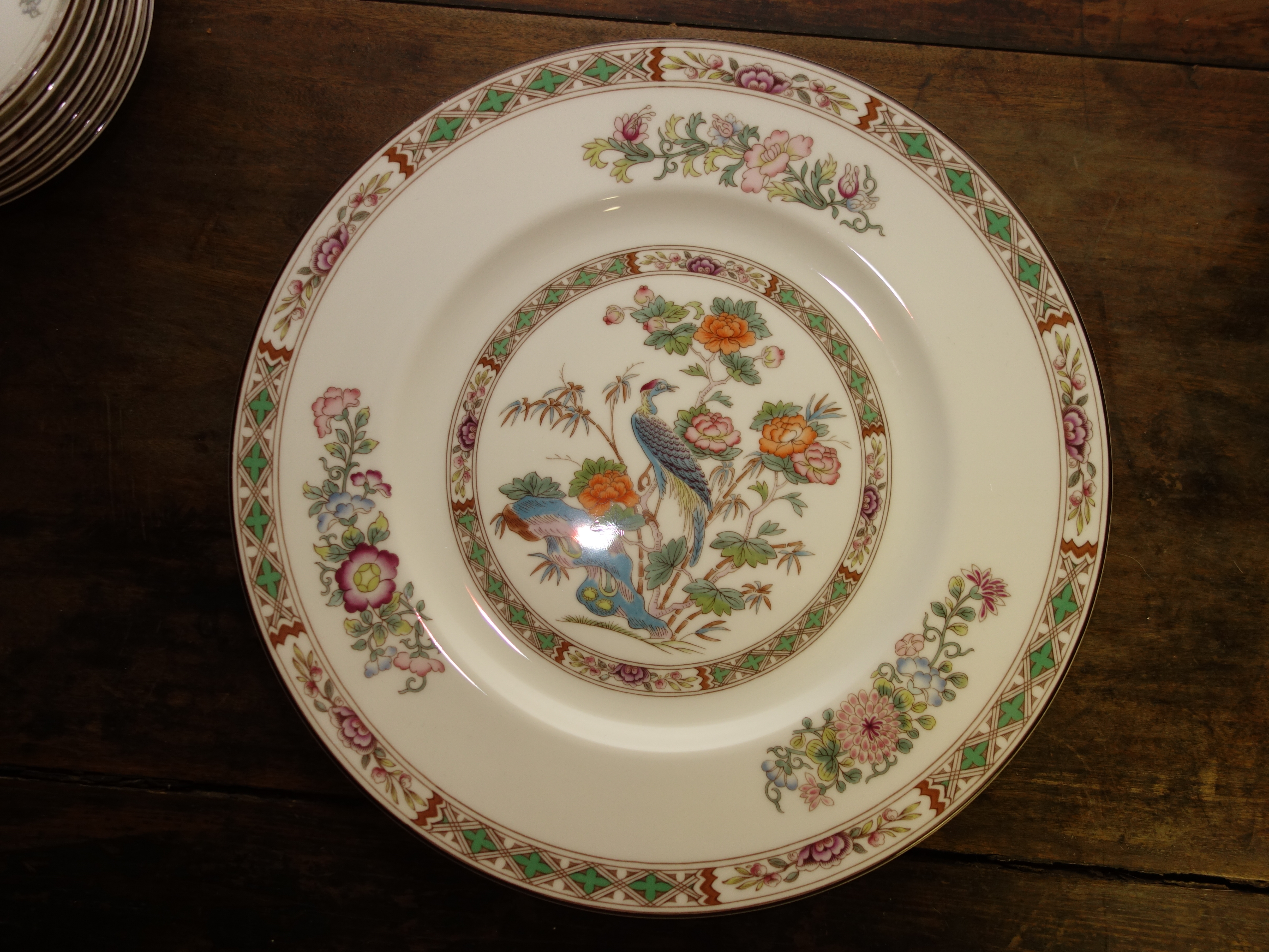 PRIORITY-Wedgwood "Kutani Crane" Bone China Set