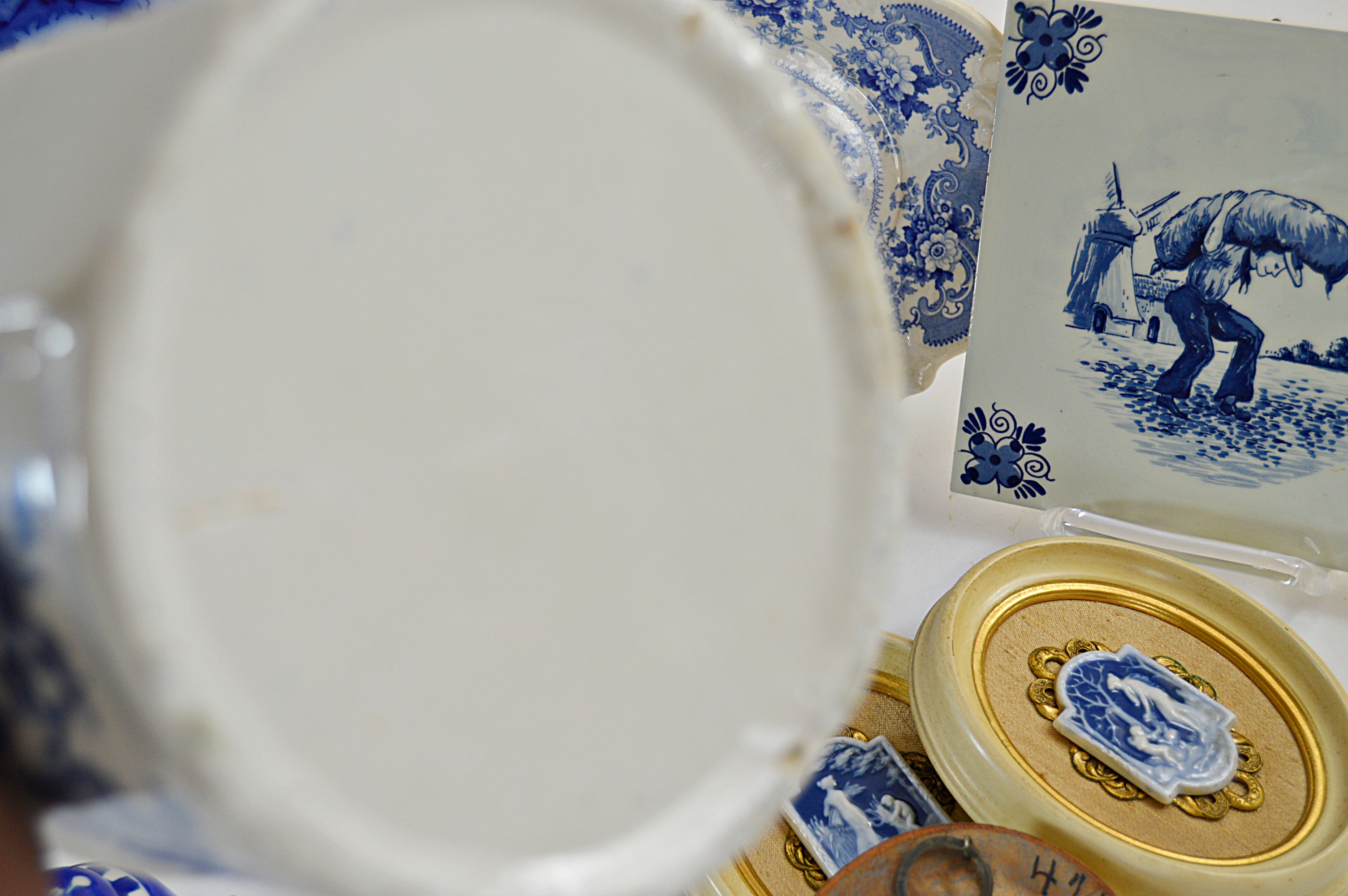 Porcelain, Ceramics and Collectibles with Delft and Limoges