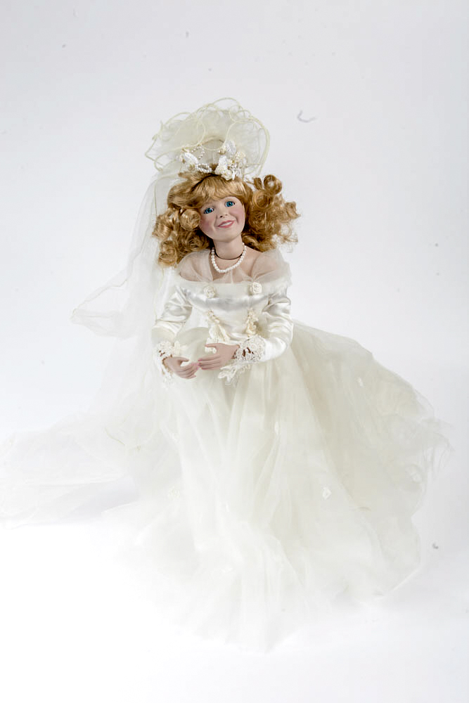 1993 Ashton-Drake Porcelain Bride Dolls