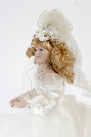 1993 Ashton-Drake Porcelain Bride Dolls