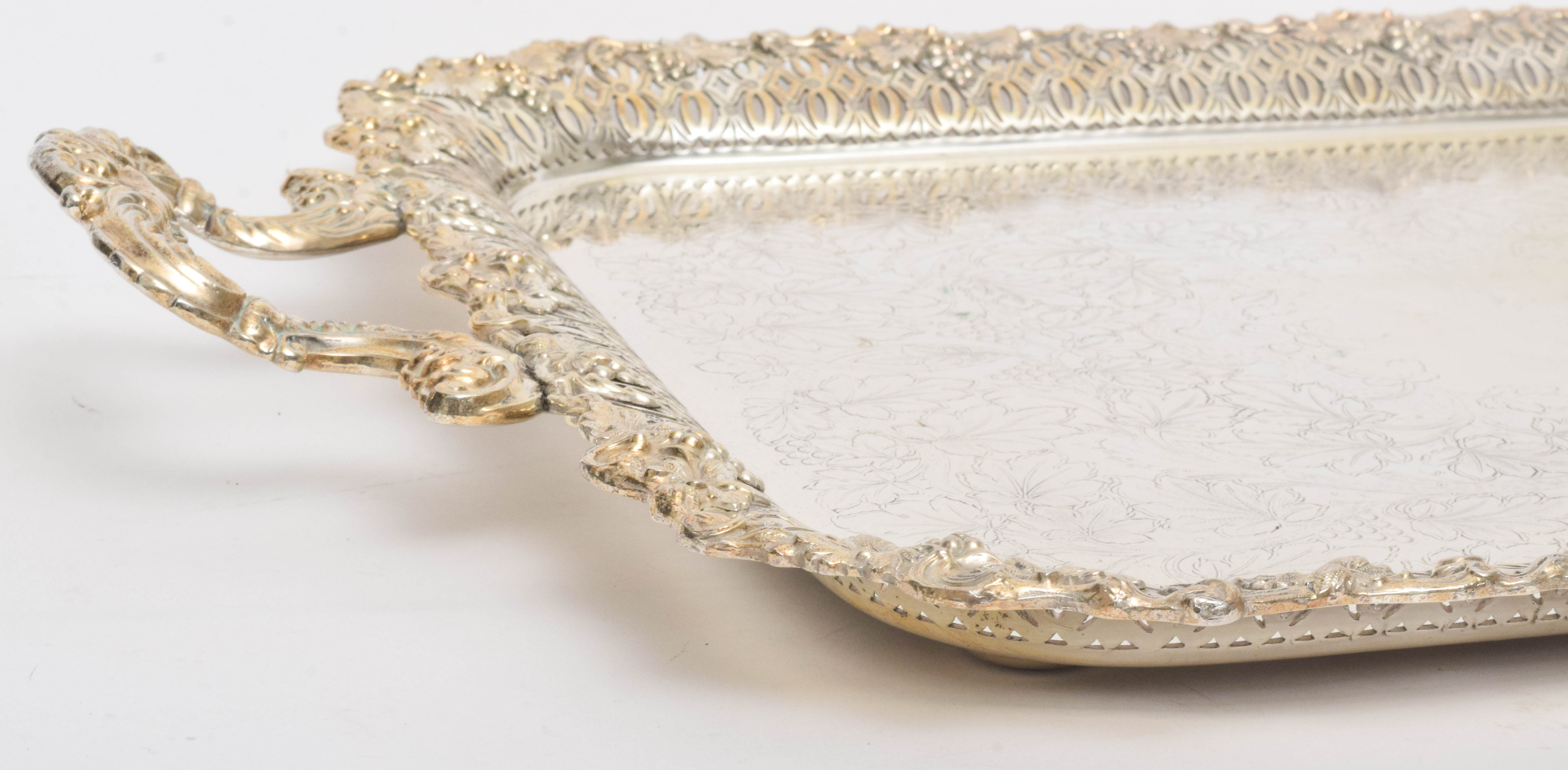 Ellis-Barker Silver Co. Grapevine Silver-Plated Serving Tray